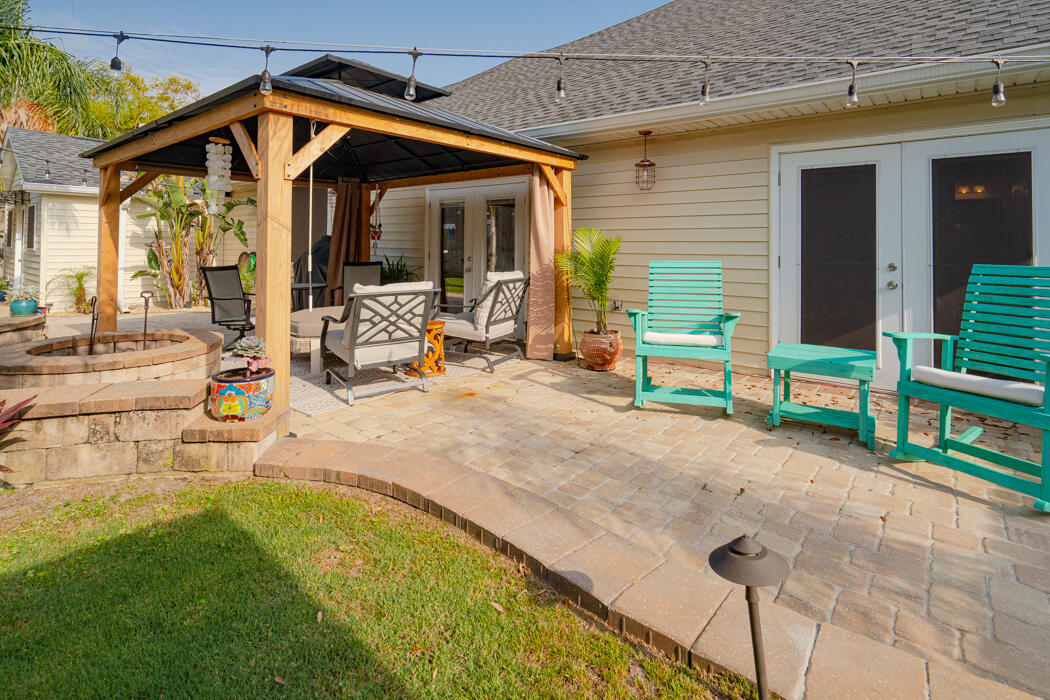 LAKE POINTE - Residential