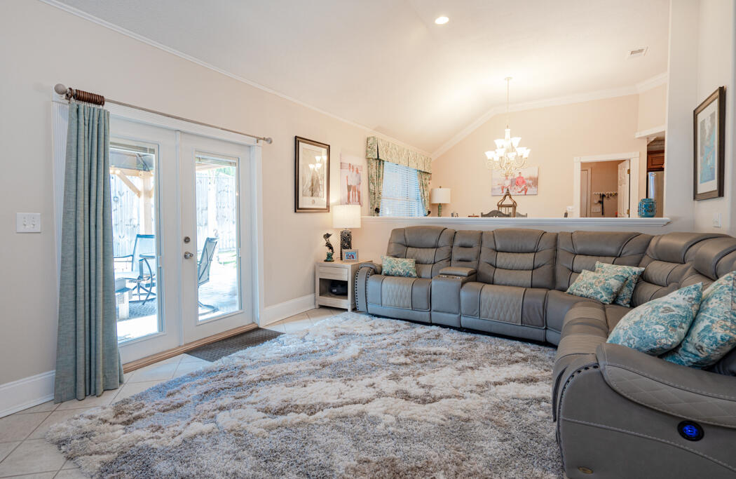 LAKE POINTE - Residential