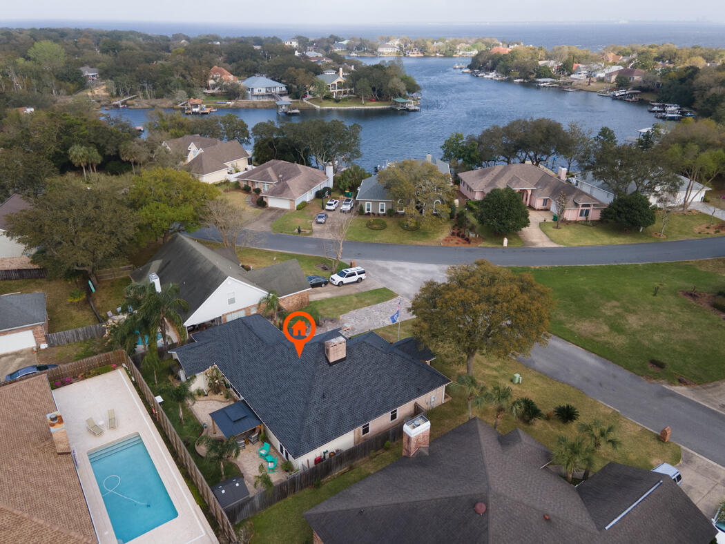 LAKE POINTE - Residential