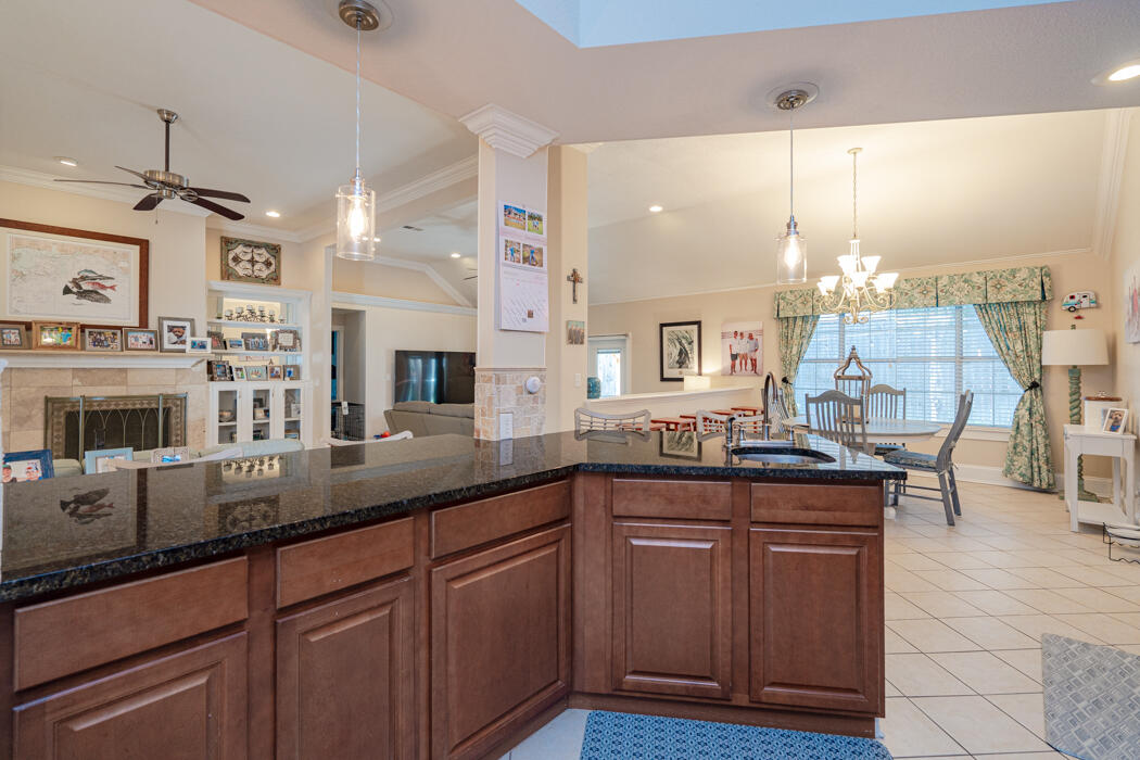 LAKE POINTE - Residential