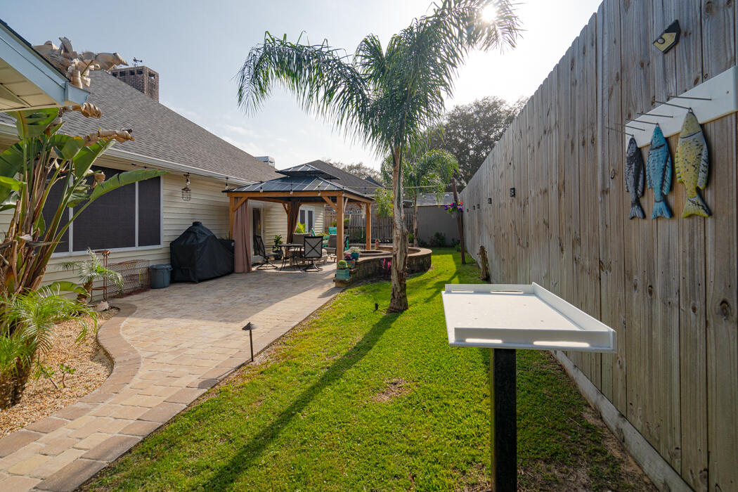 LAKE POINTE - Residential