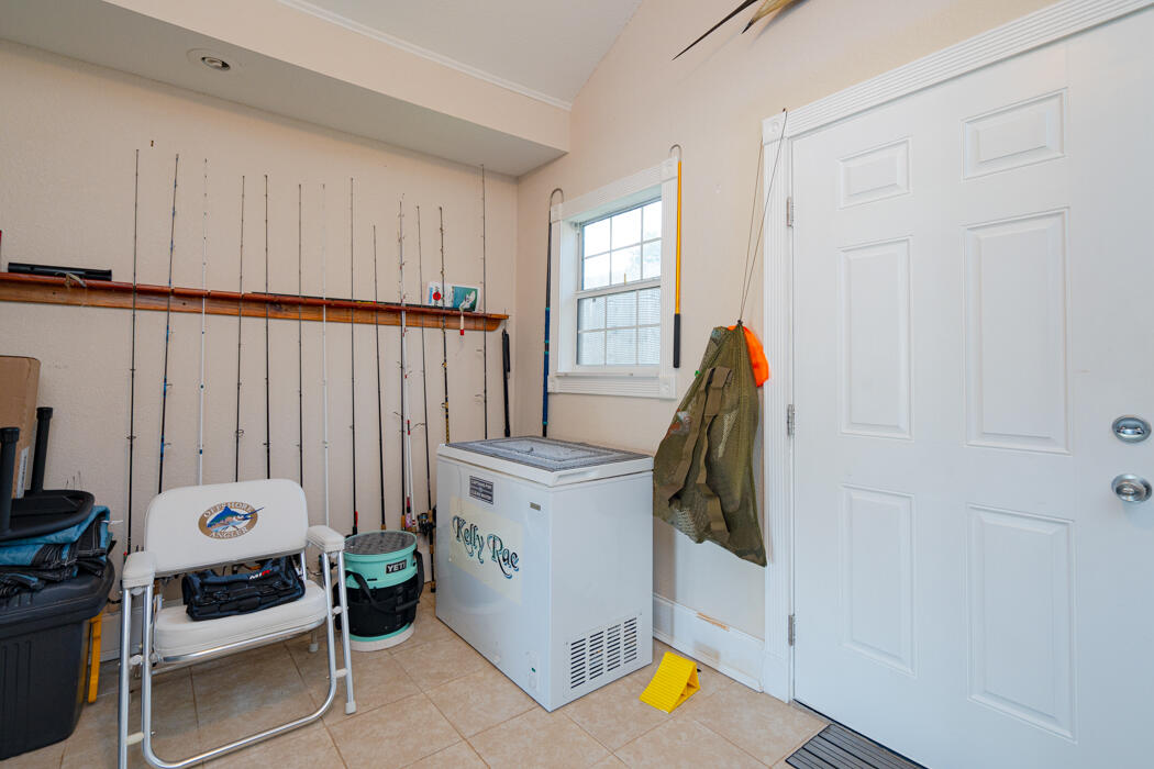 LAKE POINTE - Residential