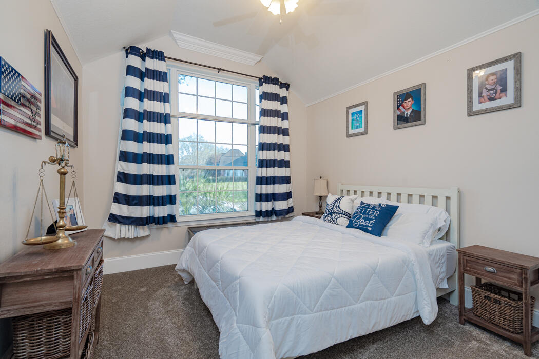 LAKE POINTE - Residential