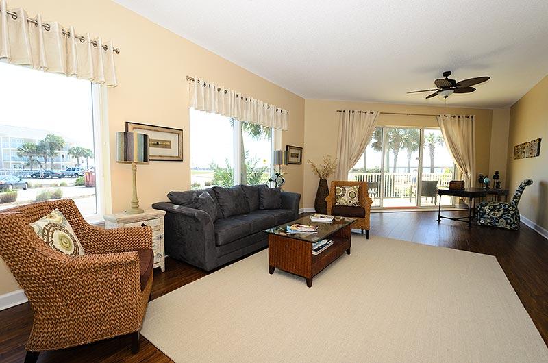 CRYSTAL VIEW CONDO - Residential