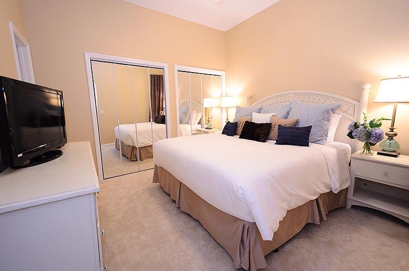 CRYSTAL VIEW CONDO - Residential