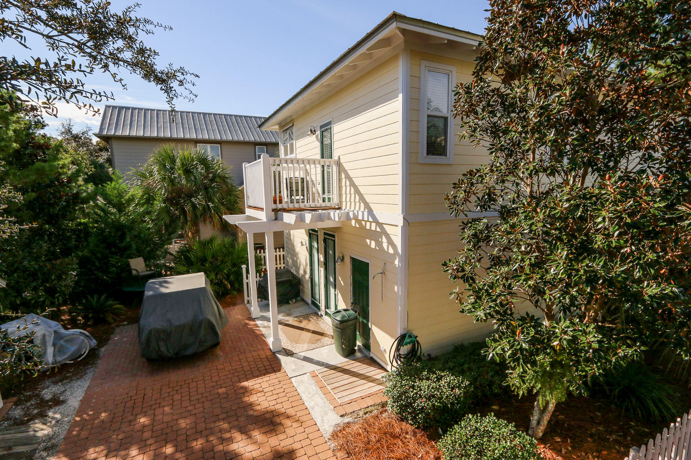 CASSINE VILLAGE - Residential