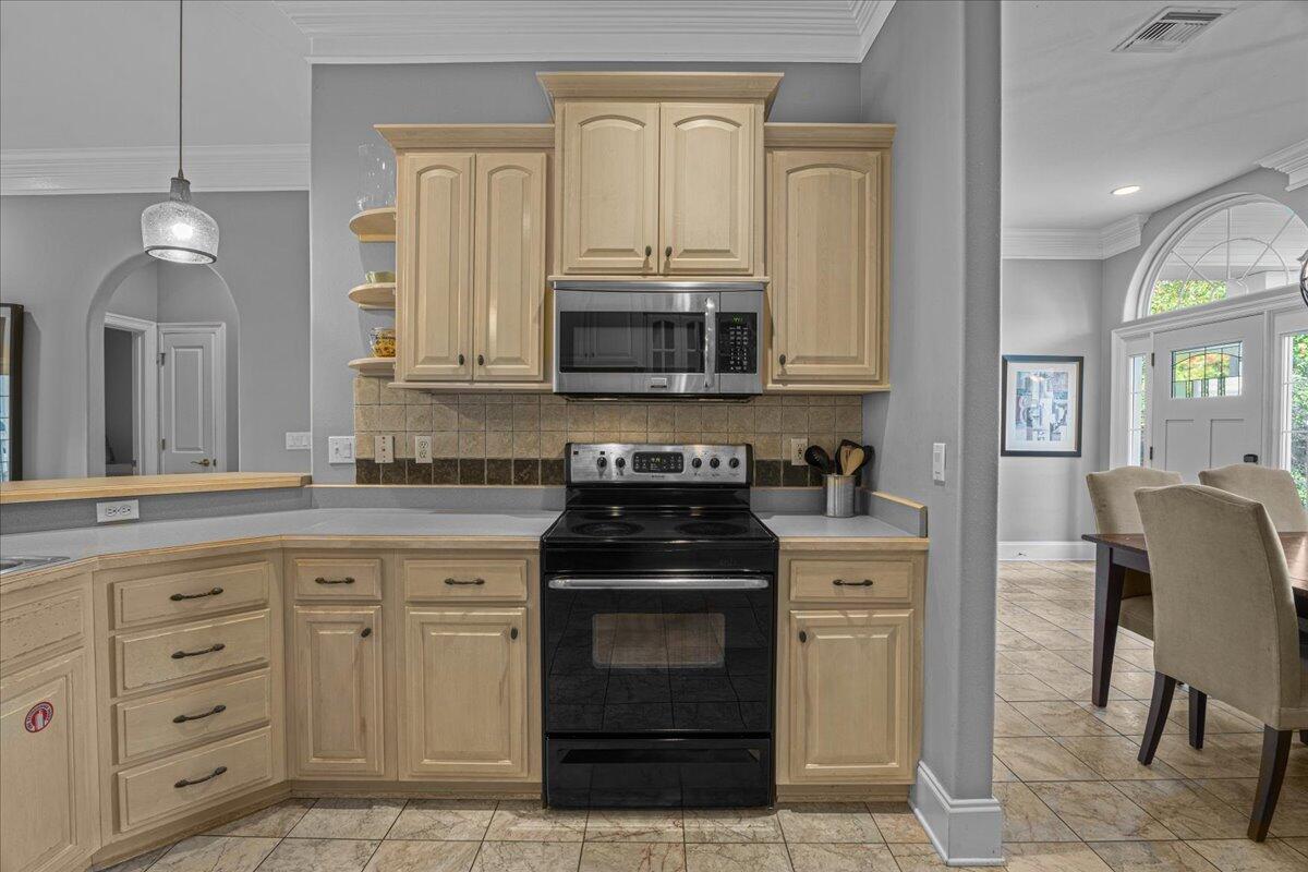 VILLAGE OF SUGAR BEACH - Residential