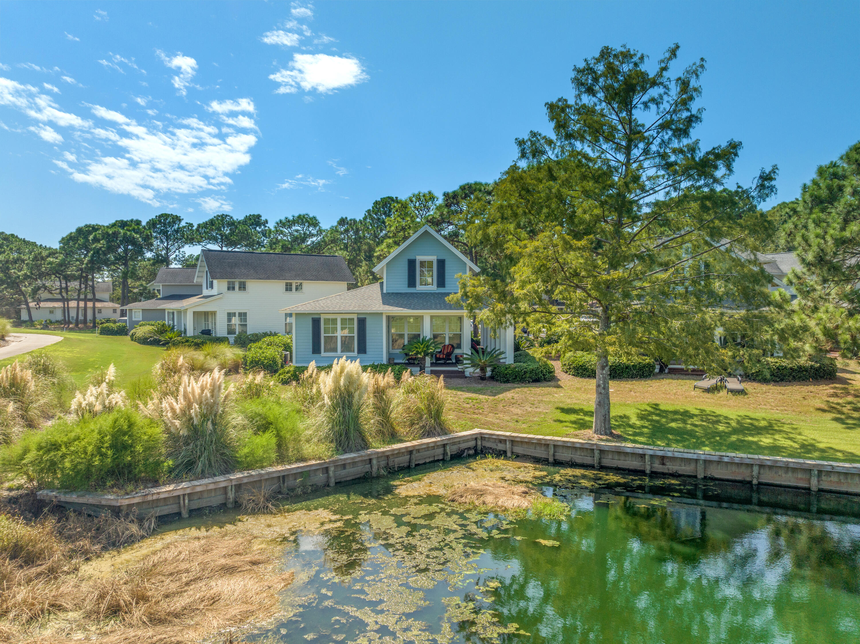 LAUREL GROVE - Residential