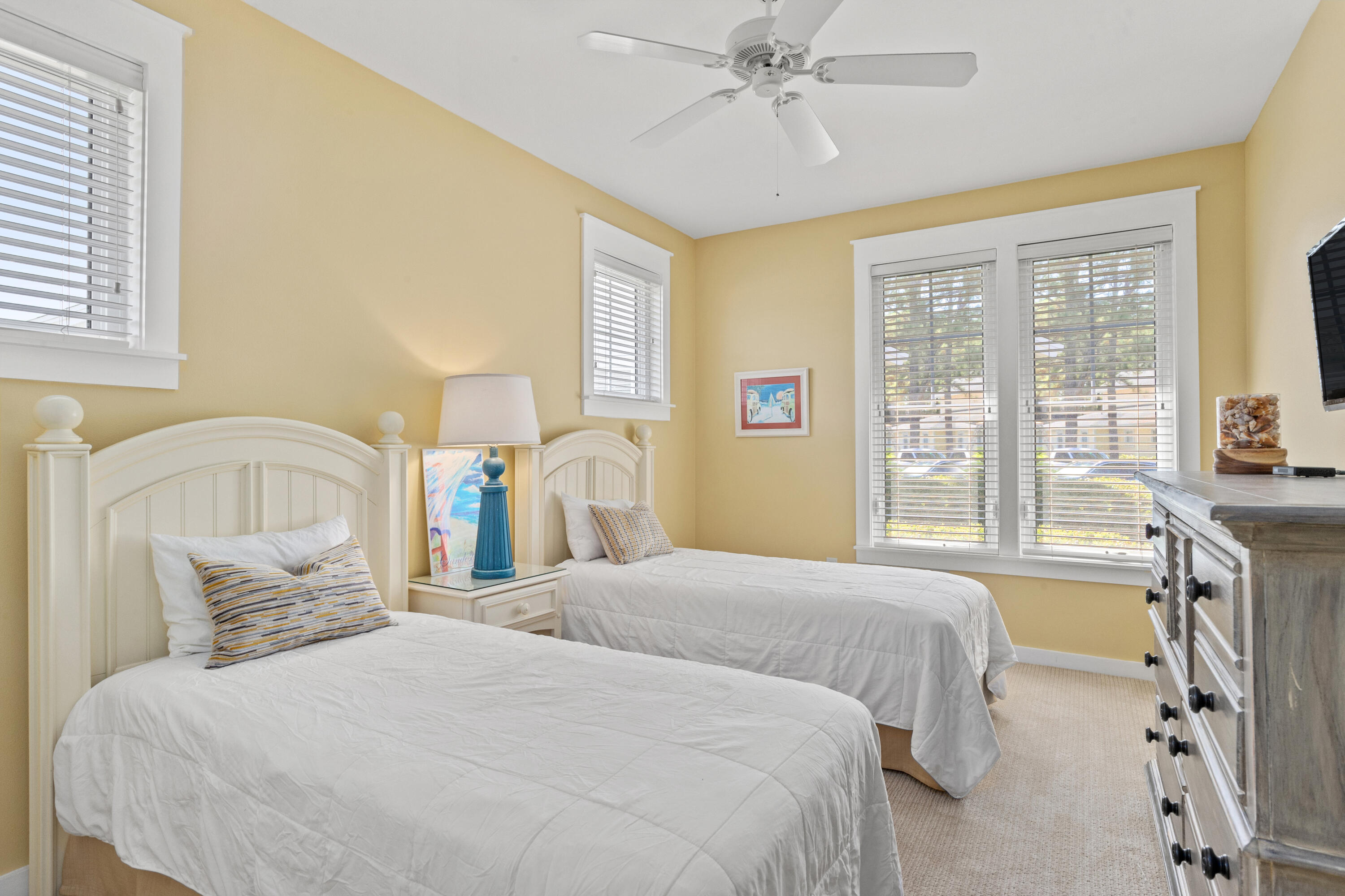 LAUREL GROVE - Residential