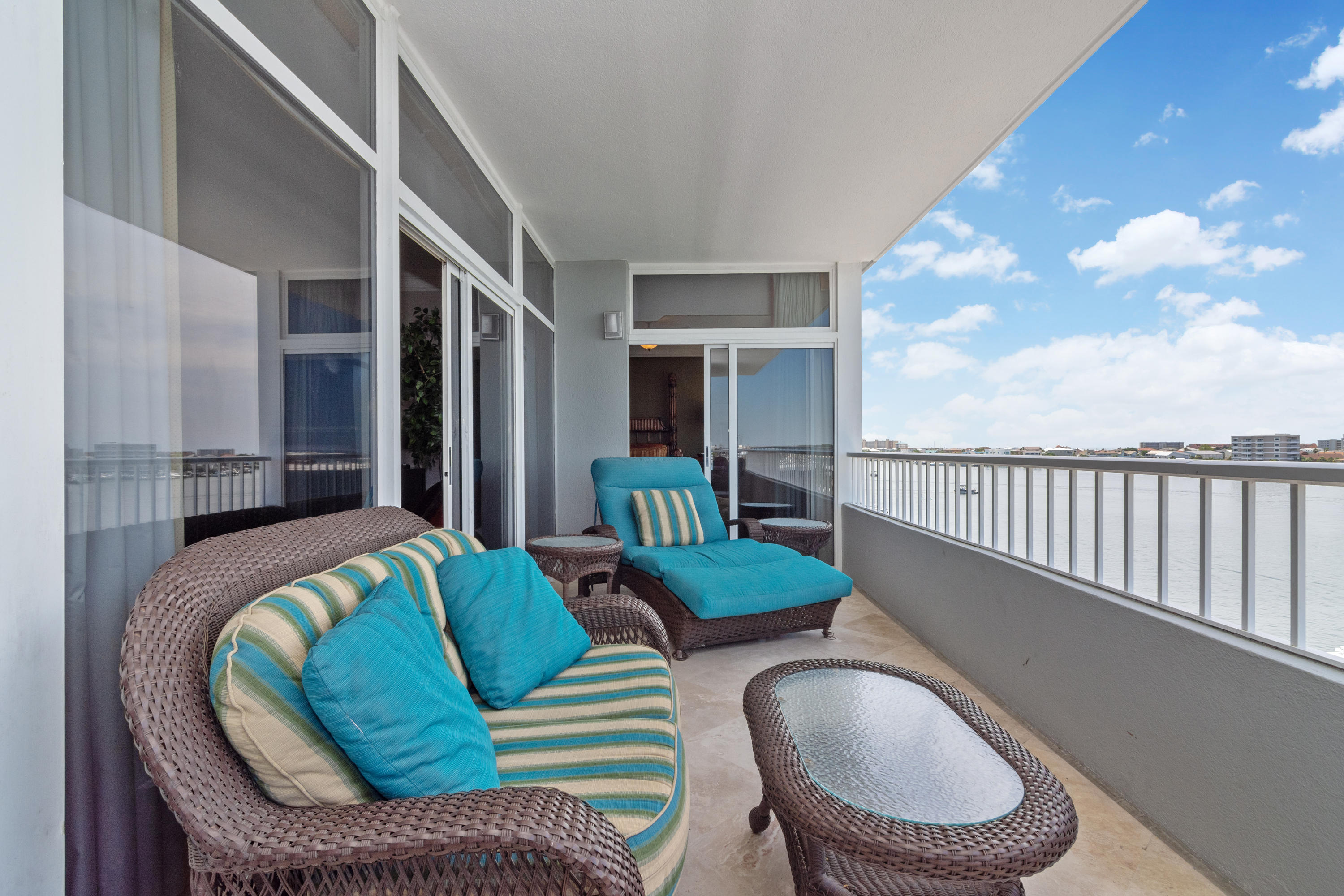 DESTIN YACHT CLUB - Residential