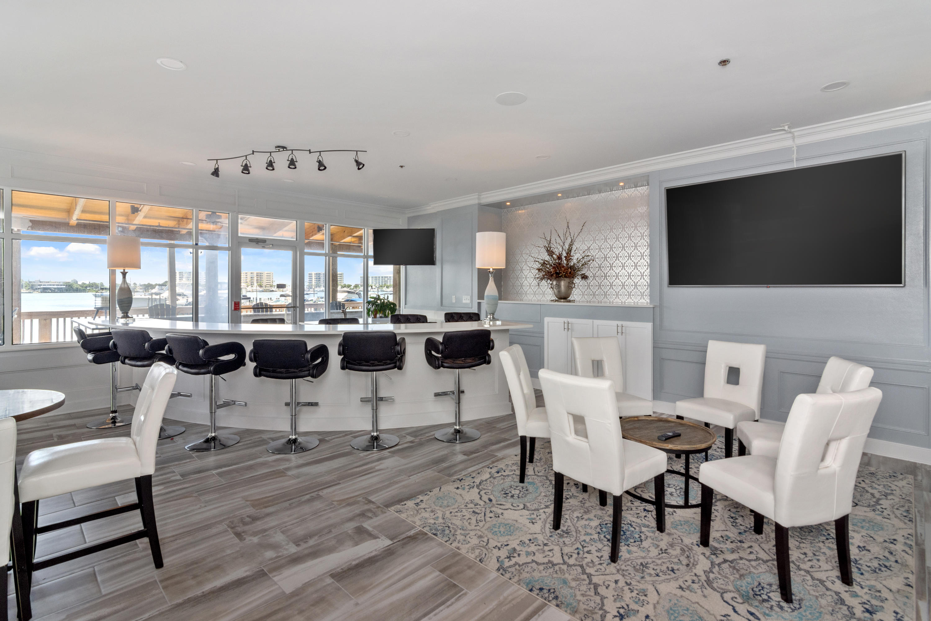 DESTIN YACHT CLUB - Residential