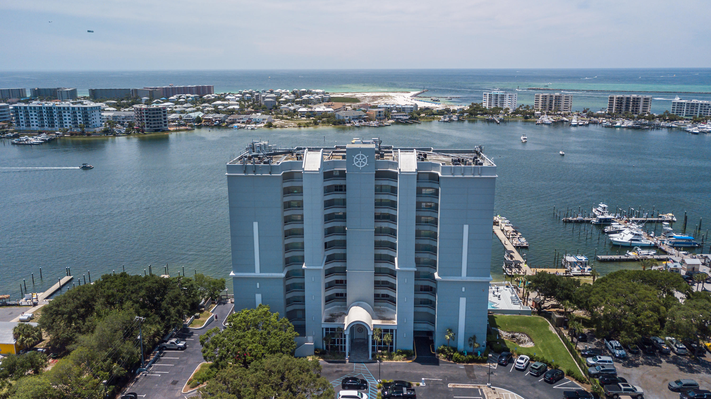 DESTIN YACHT CLUB - Residential