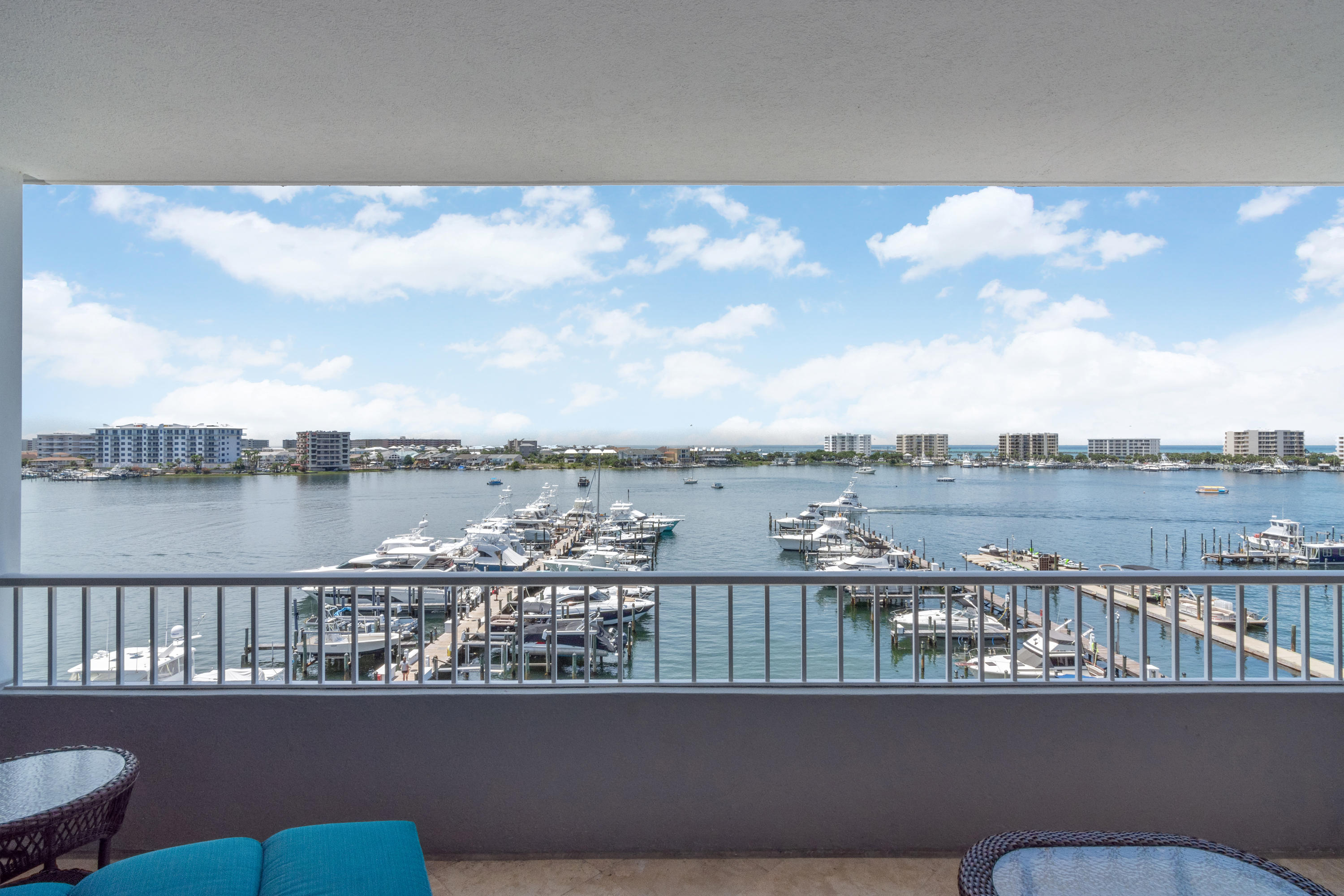 DESTIN YACHT CLUB - Residential