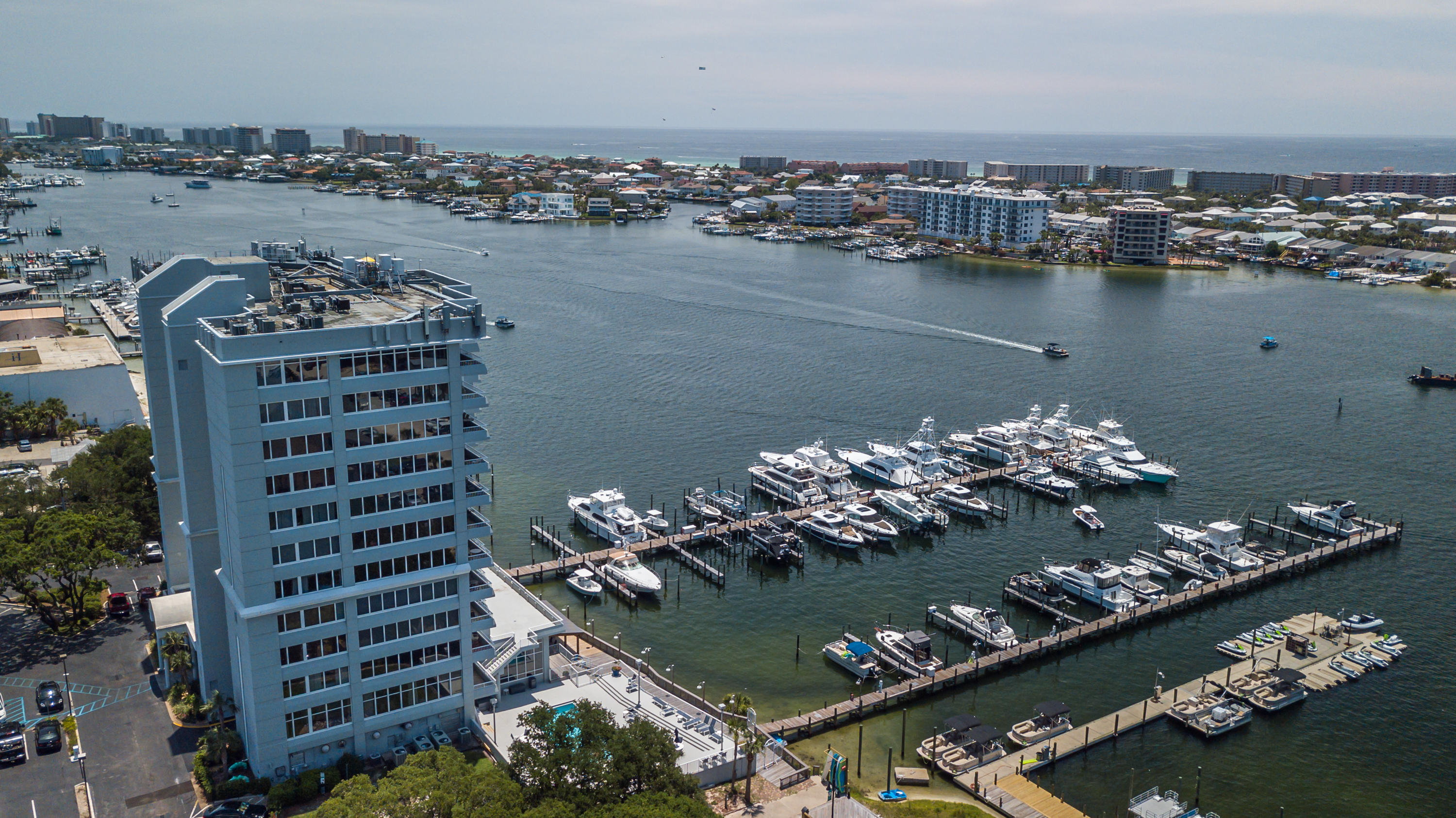 DESTIN YACHT CLUB - Residential