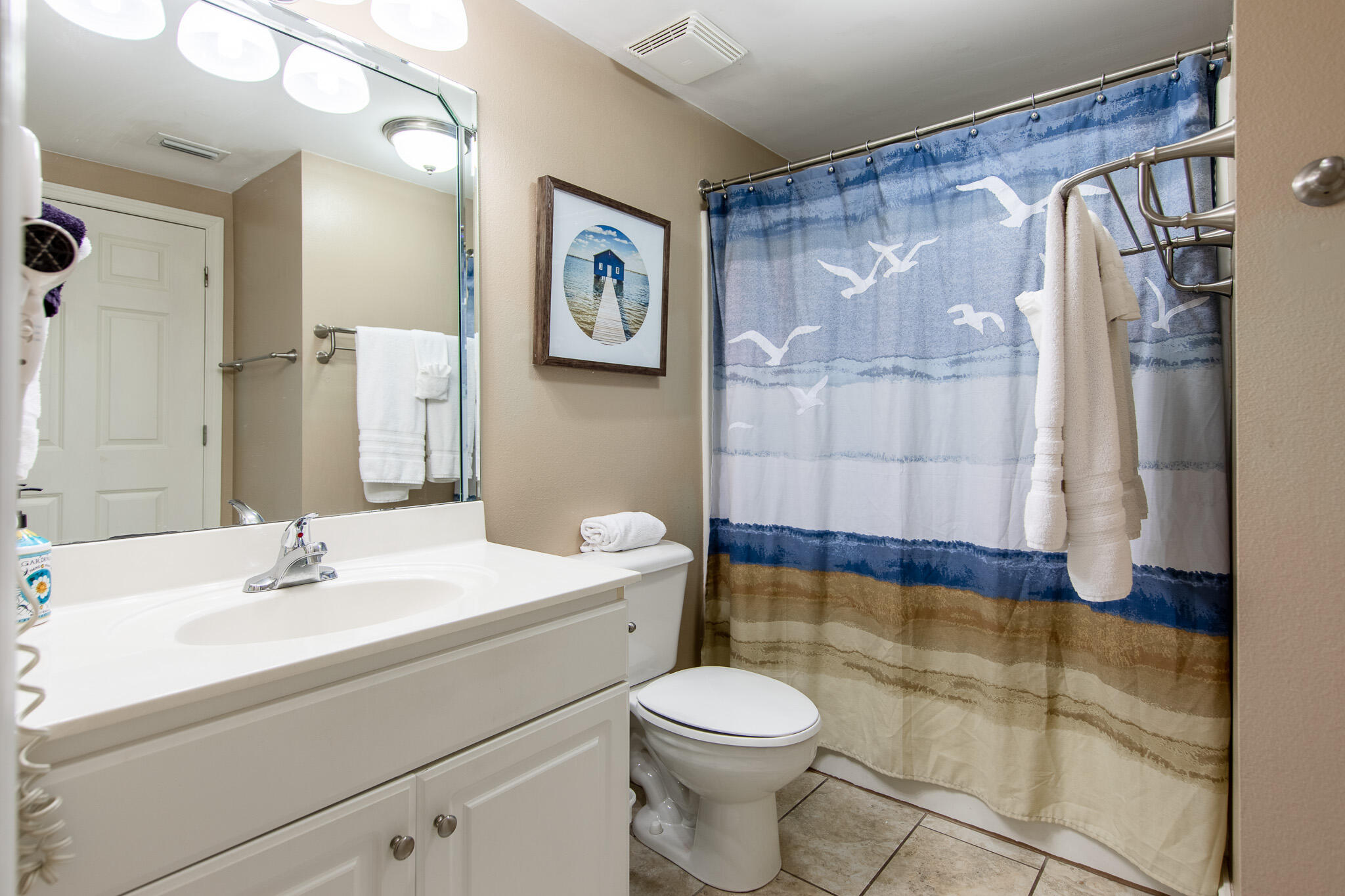 MAJESTIC BEACH TOWERS I - Residential