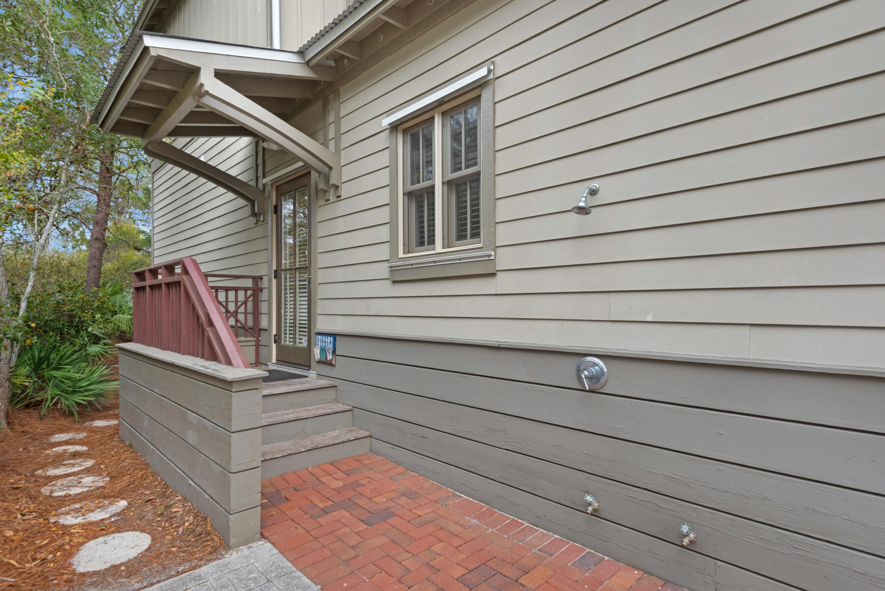 MAGNOLIA COTTAGES - Residential