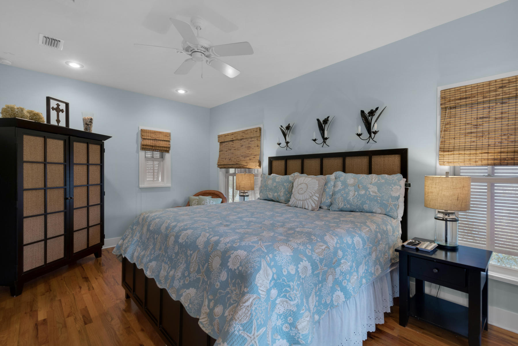 MAGNOLIA COTTAGES - Residential