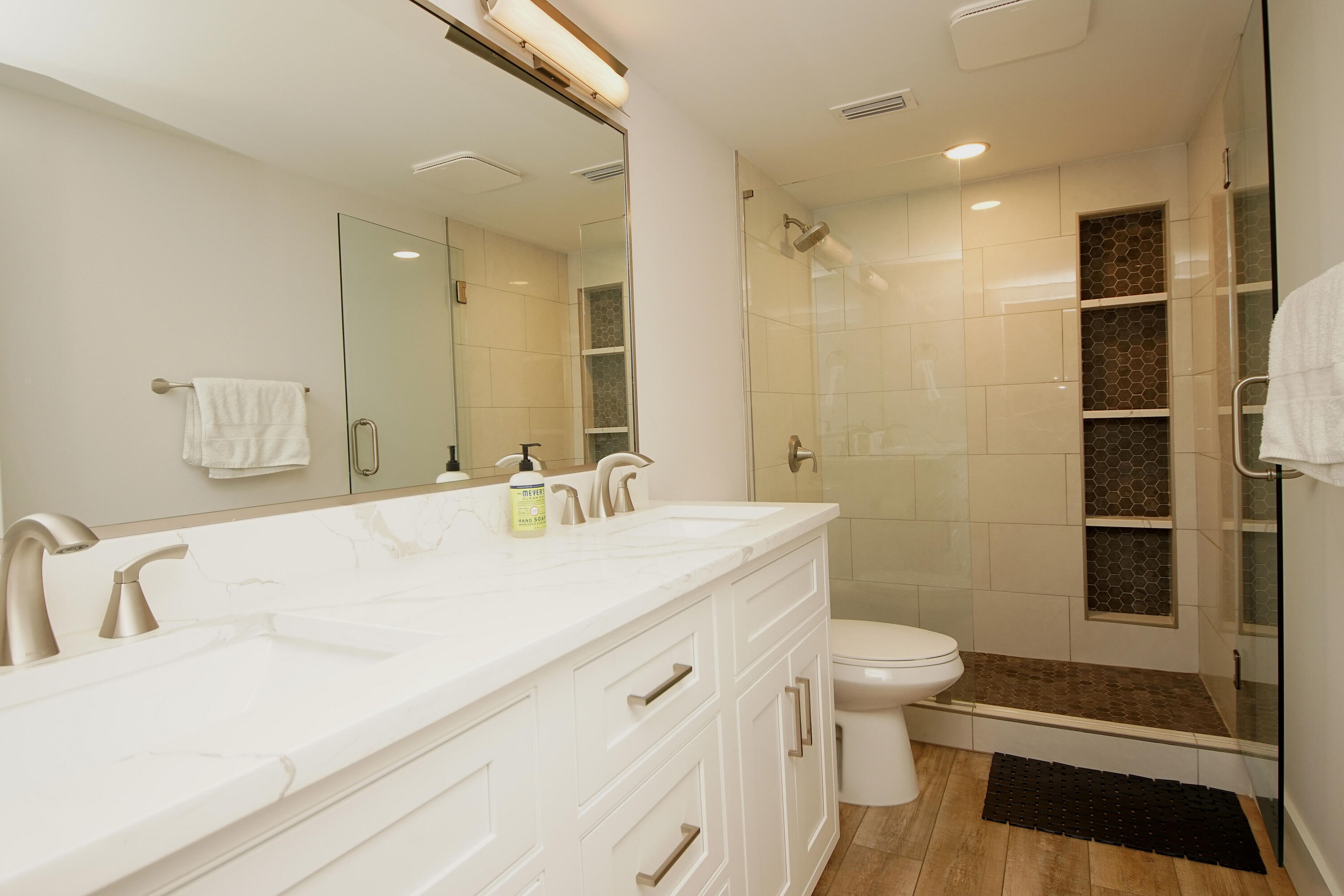 DOLPHIN POINT CONDO Boast slip 10A - Residential