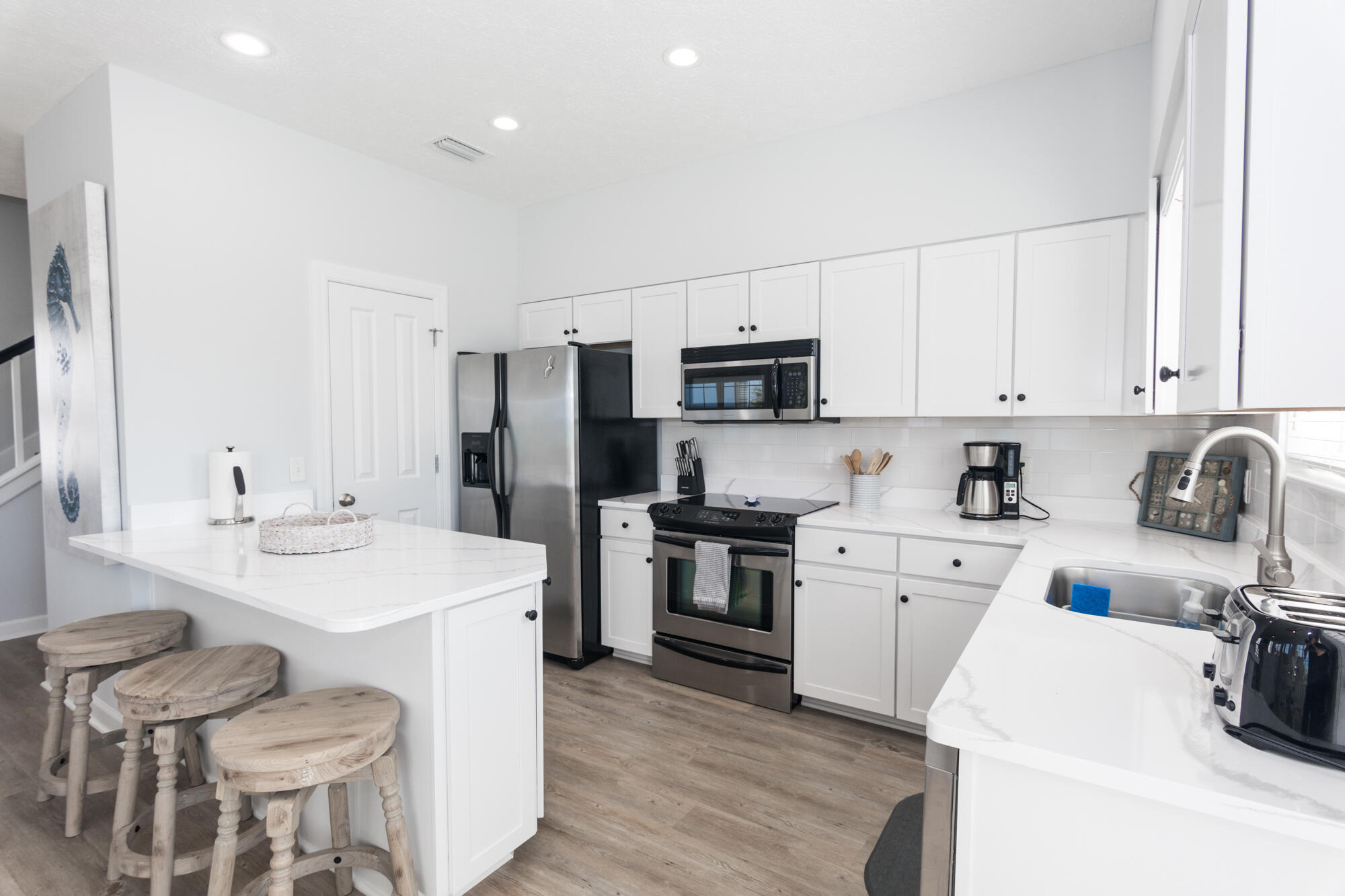 LAGUNA BEACH - Residential
