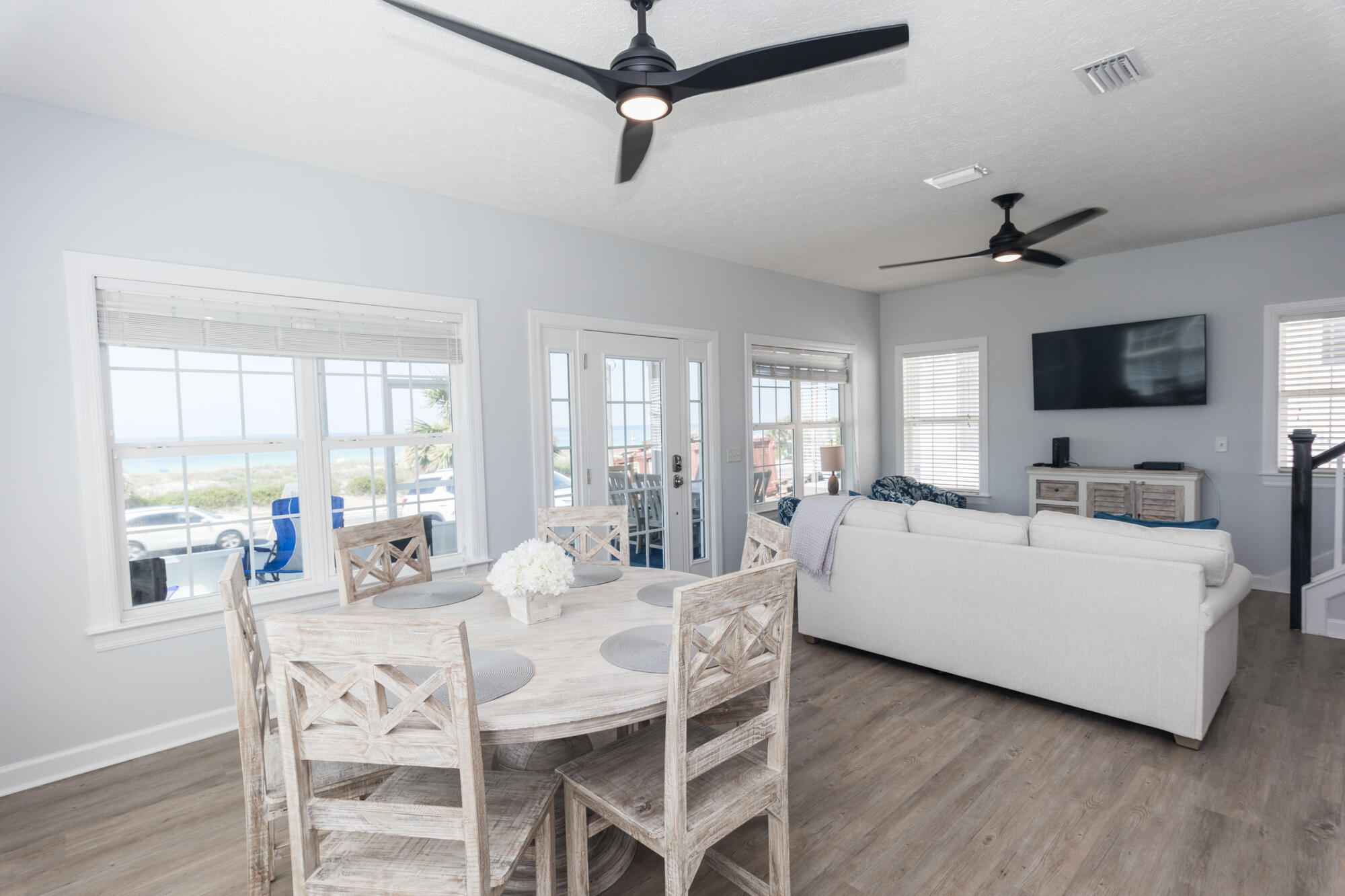 LAGUNA BEACH - Residential