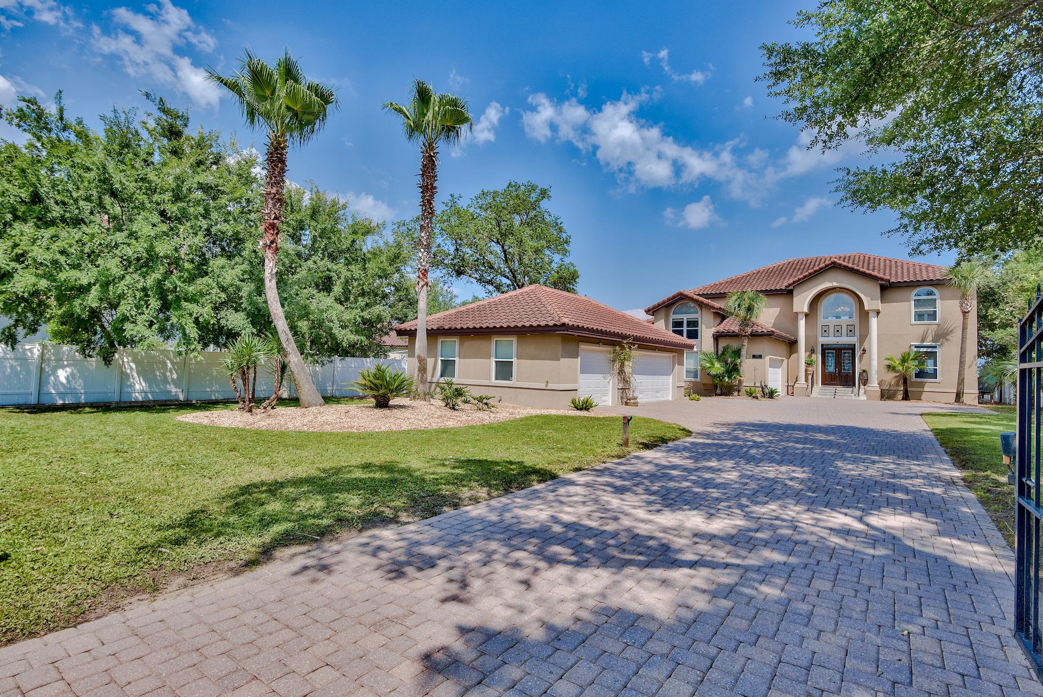 GARNIERS LANDING LOTS 3 & 4 - Residential