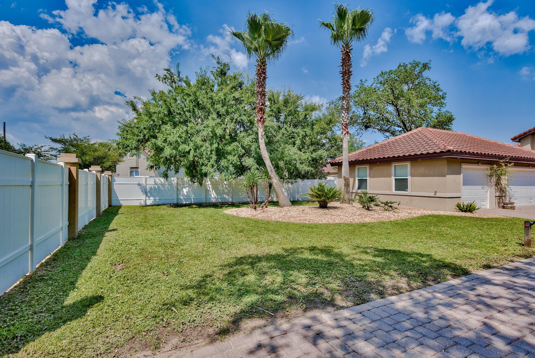 GARNIERS LANDING LOTS 3 & 4 - Residential