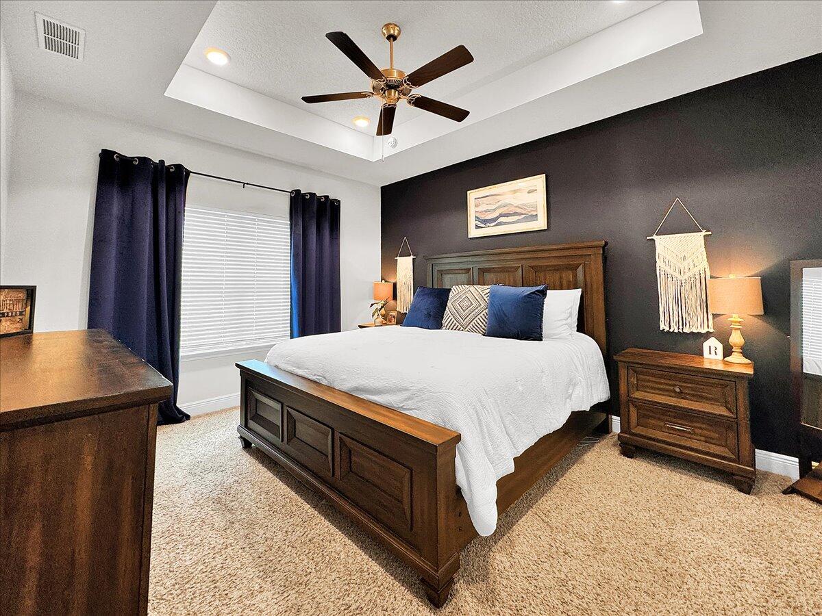 HERITAGE OAKS - Residential