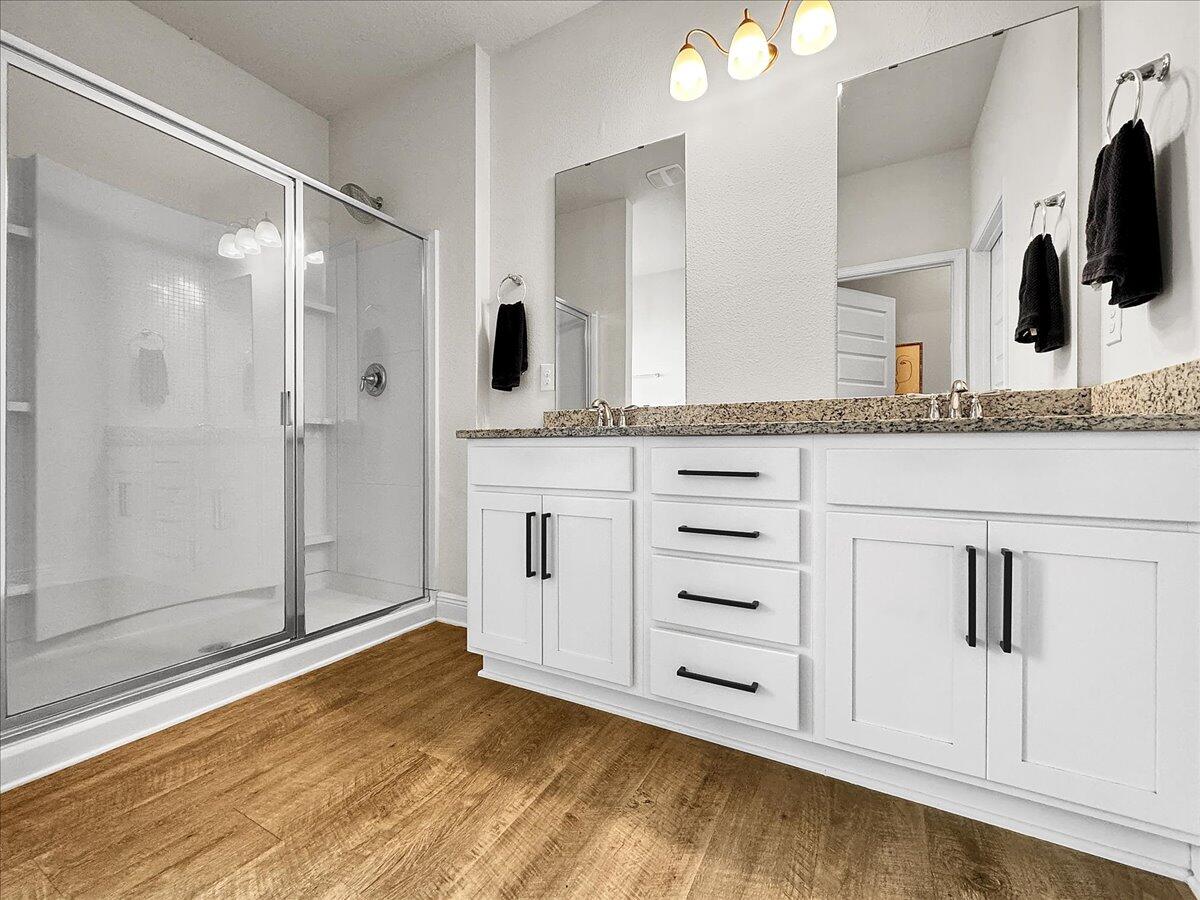 HERITAGE OAKS - Residential