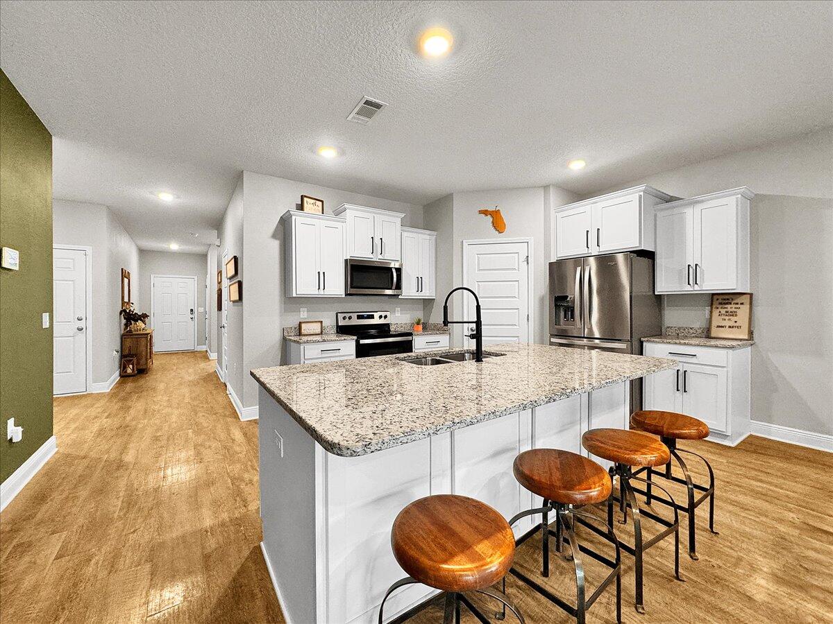 HERITAGE OAKS - Residential