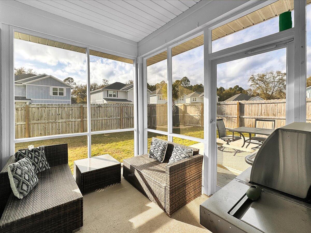 HERITAGE OAKS - Residential