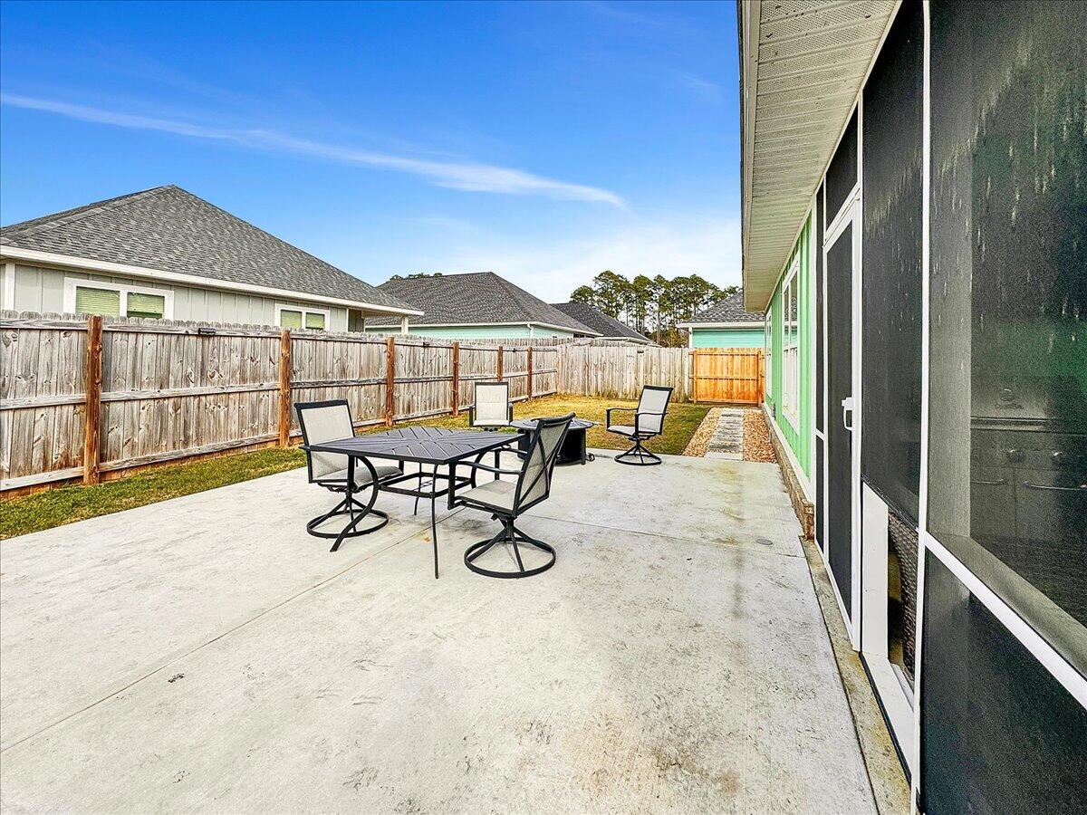 HERITAGE OAKS - Residential