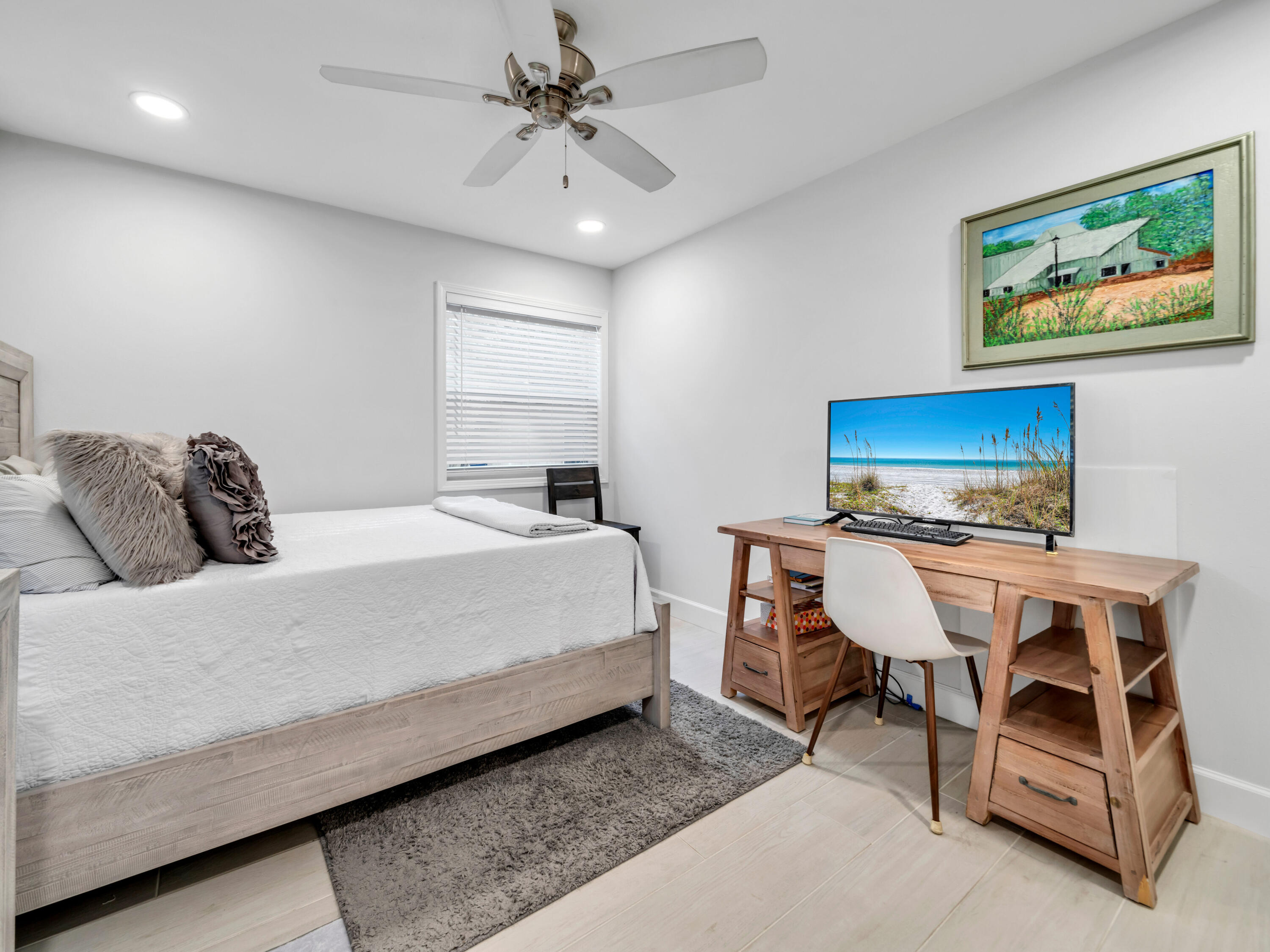 MORENO ACRES - Residential