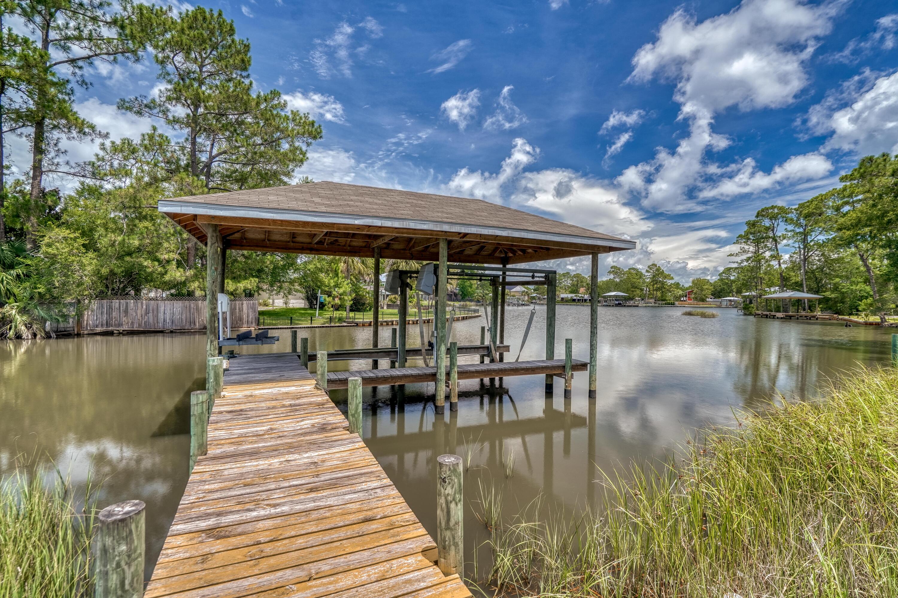 HIDDEN HARBOR UNREC - Residential