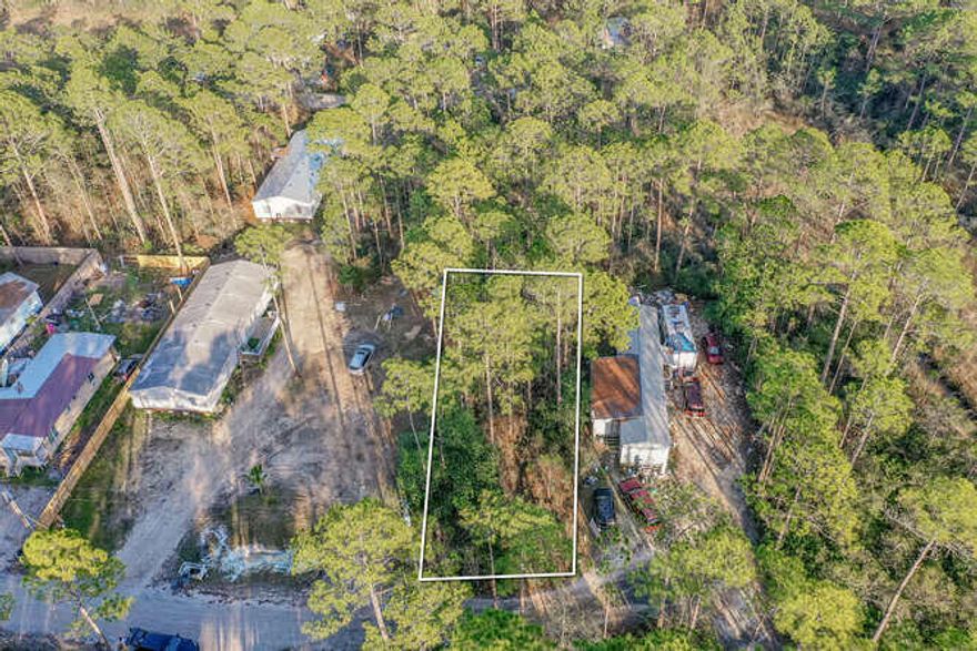 Vacant lot located convenient to shops, restaurants, close to the bay and a few miles to the beach.  Buyer to verify all information for accuracy.