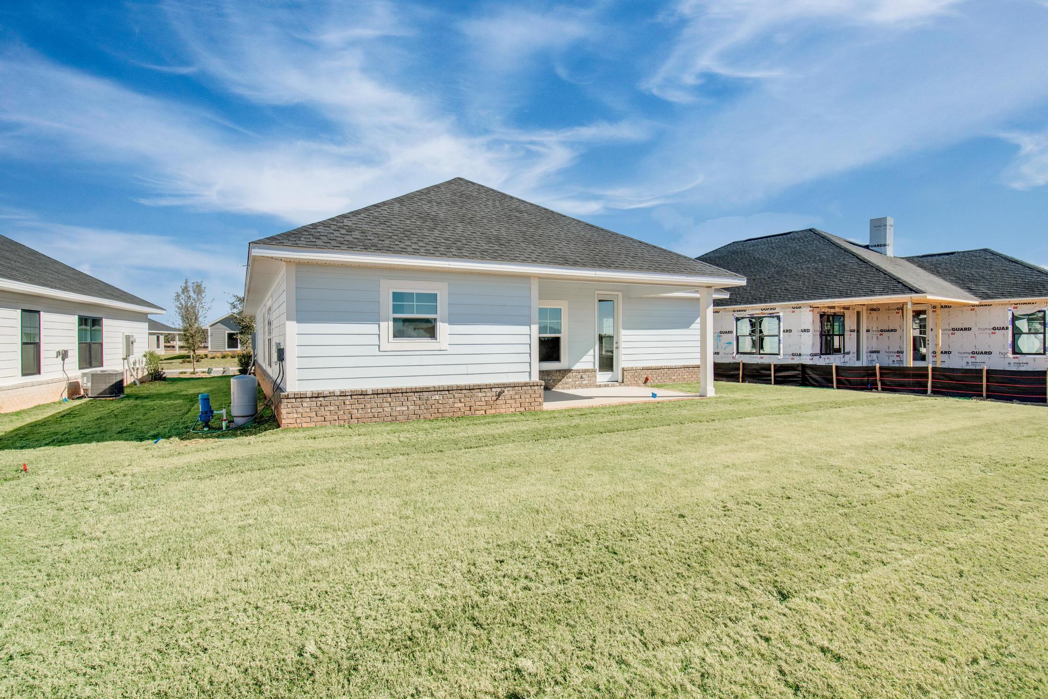 THE BLUFFS AT LAFAYETTE - Residential