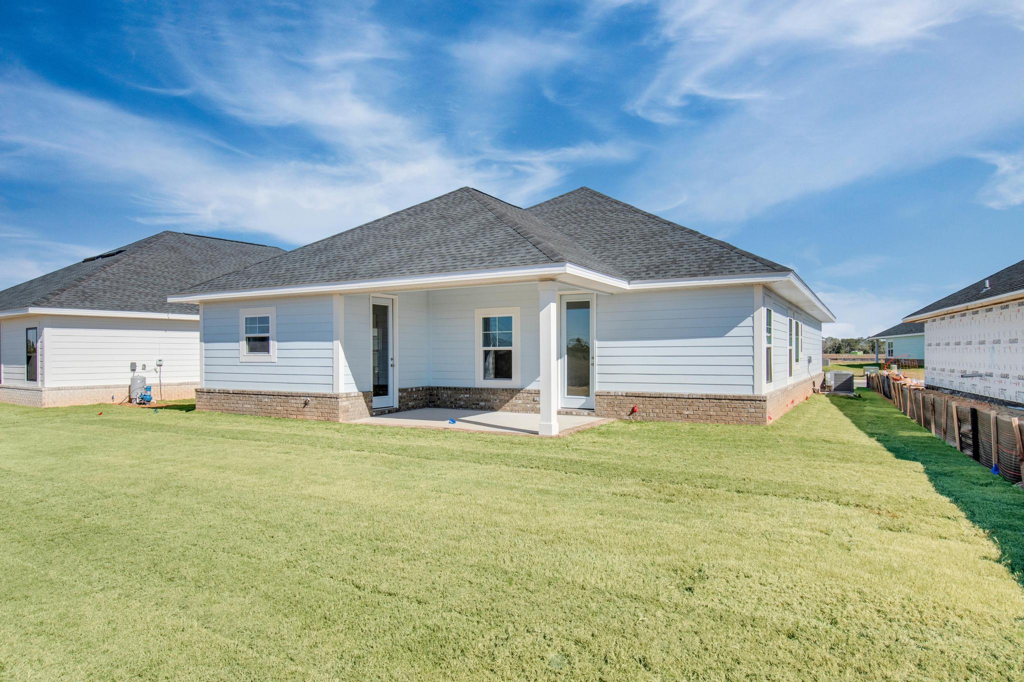 THE BLUFFS AT LAFAYETTE - Residential