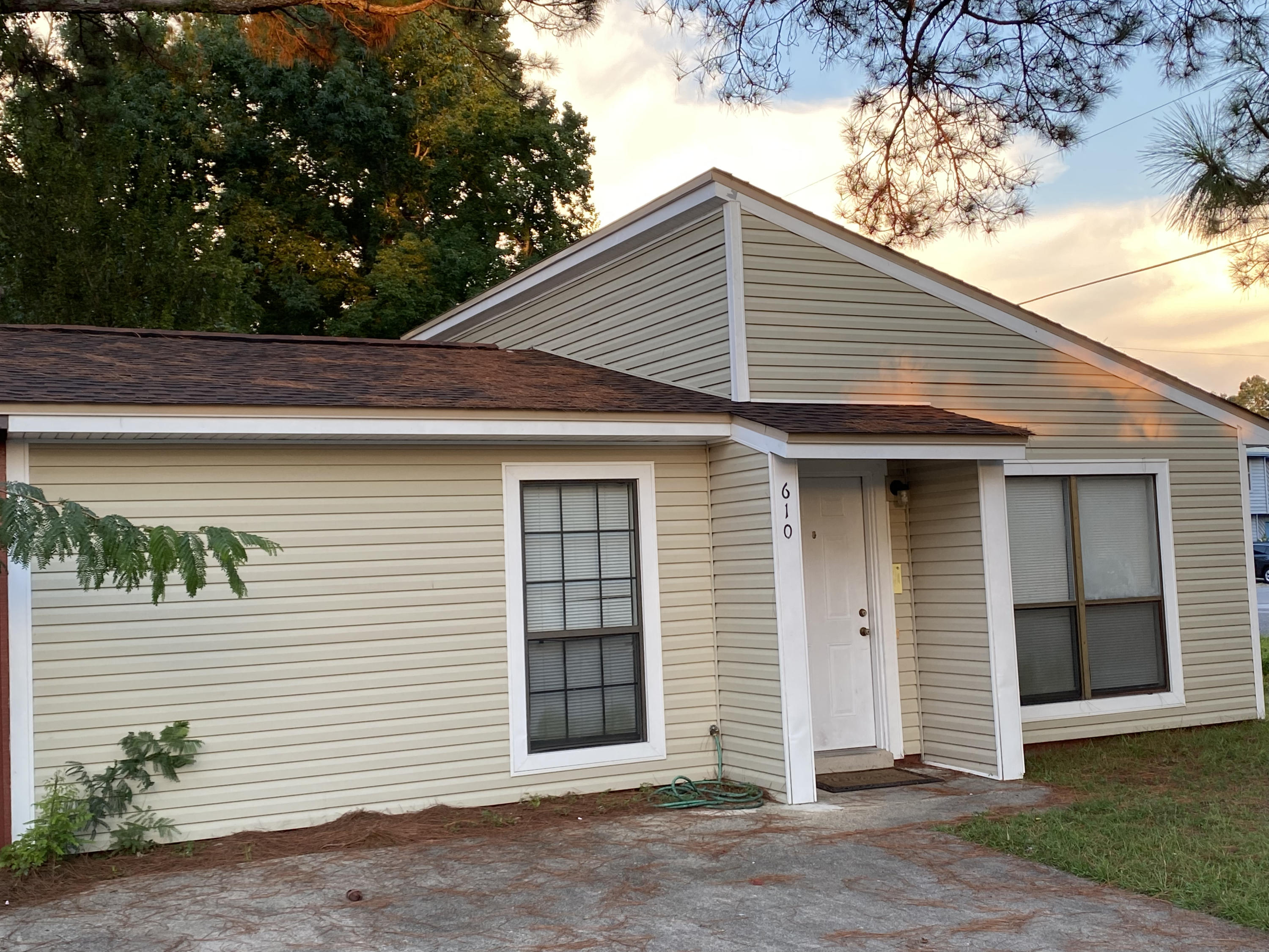 ***Multiple offers. All offers due in by 6 pm Sunday (today) 8/15/2021. End unit in a 4-plex with a new roof just installed! (watch for nails in yard). Selling AS IS. No Seller Disclosure, seller has never lived in unit. Electric on. Water not on, buyer responsible to turn on water for inspections. 2 BR/1BA LVP in living room, kitchen and hall, tile bath, carpet in bedrooms. Lots of potential! Room sizes approx. Buyer to verify all info deemed important.
