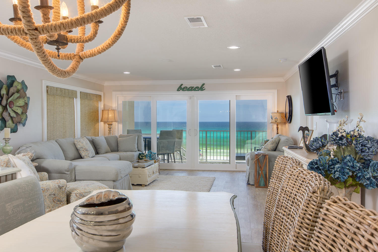 SANDSPUR CONDO - Residential