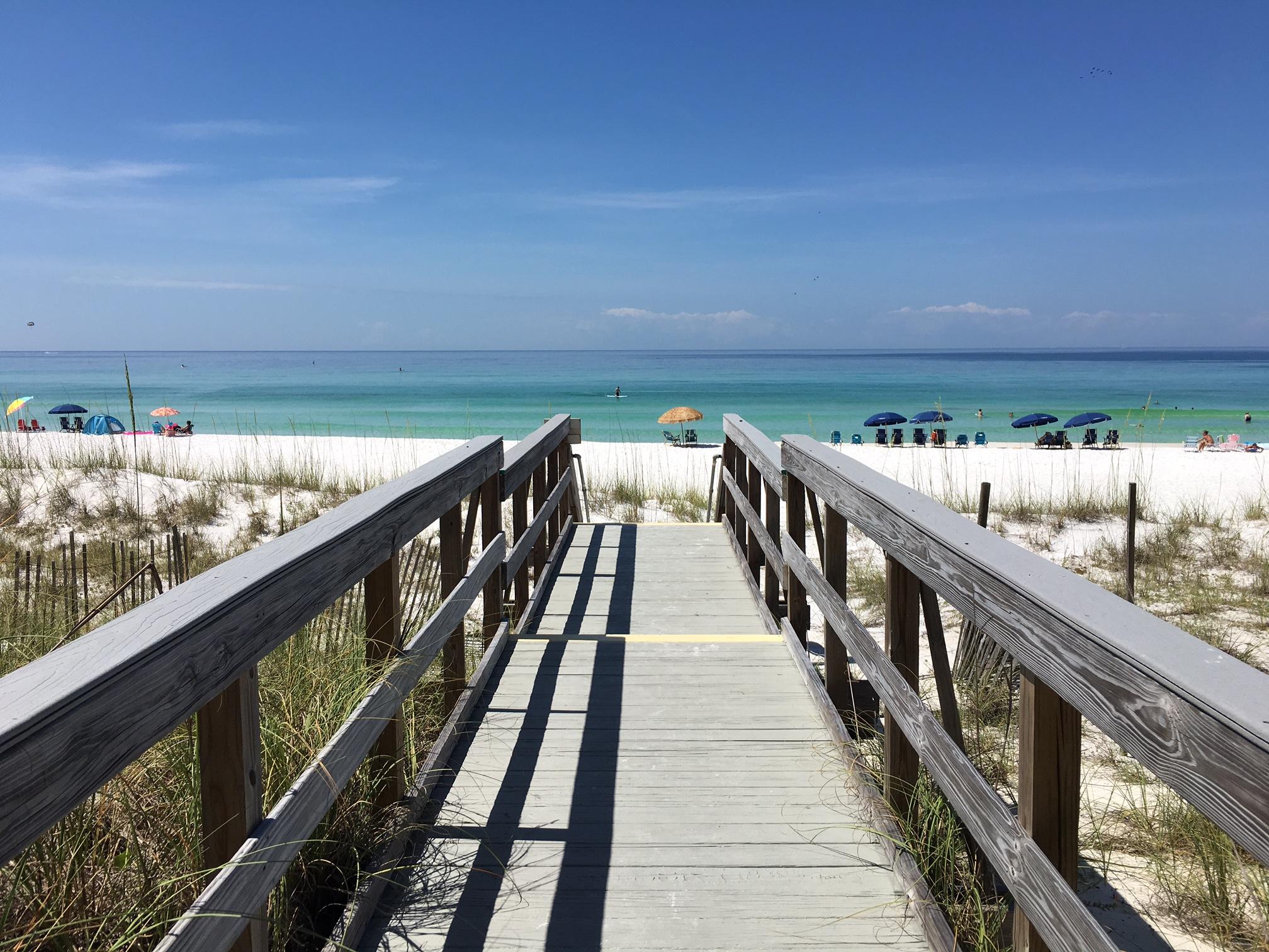 SANDSPUR CONDO - Residential