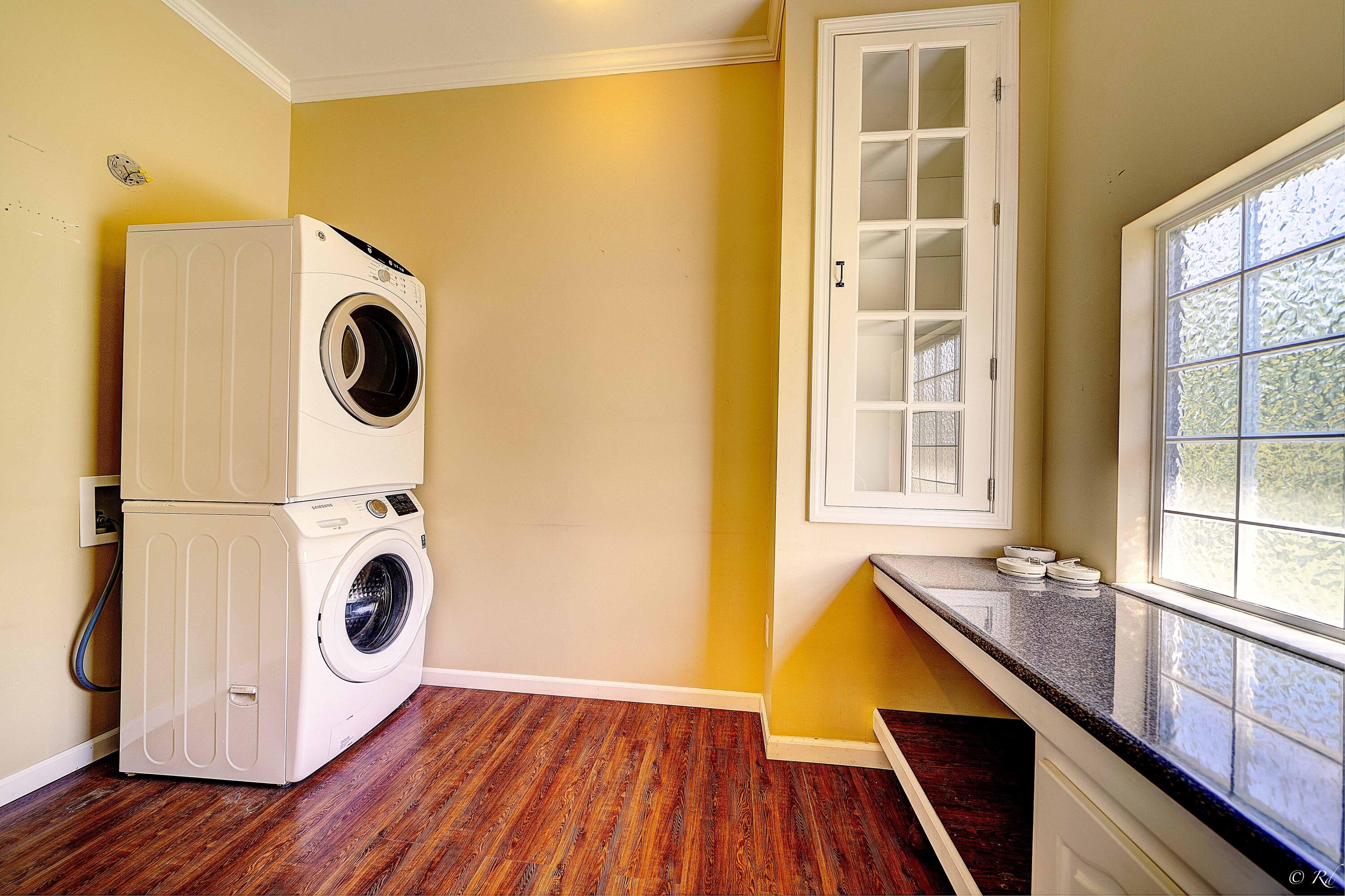 GREEN HILLS WEST - Residential