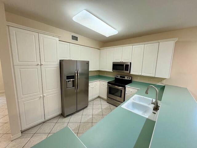 LAKESIDE CONDO AT BLUEWATER BAY - Residential Lease