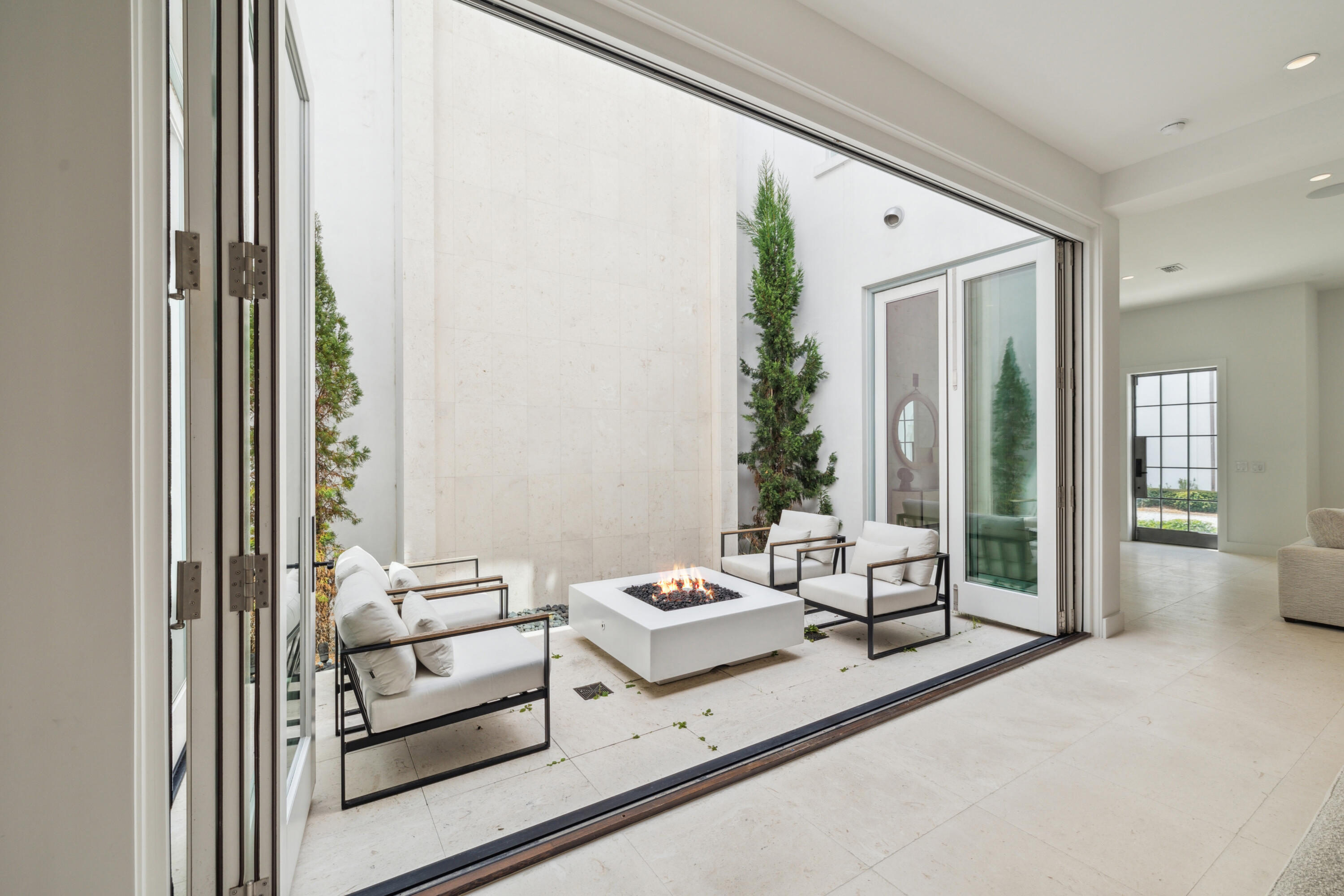 ALYS BEACH - Residential