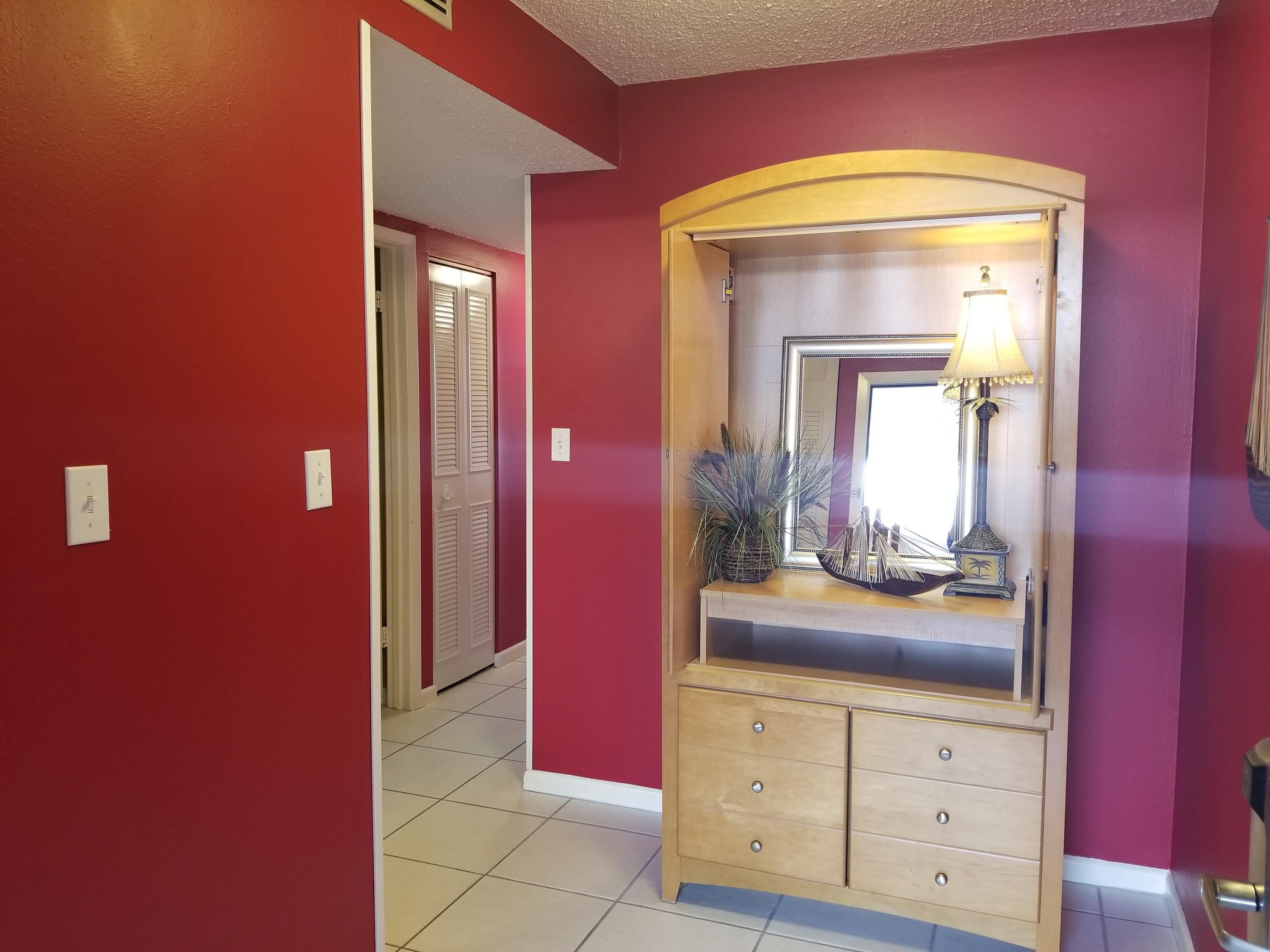 Jetty East Condominium - Residential