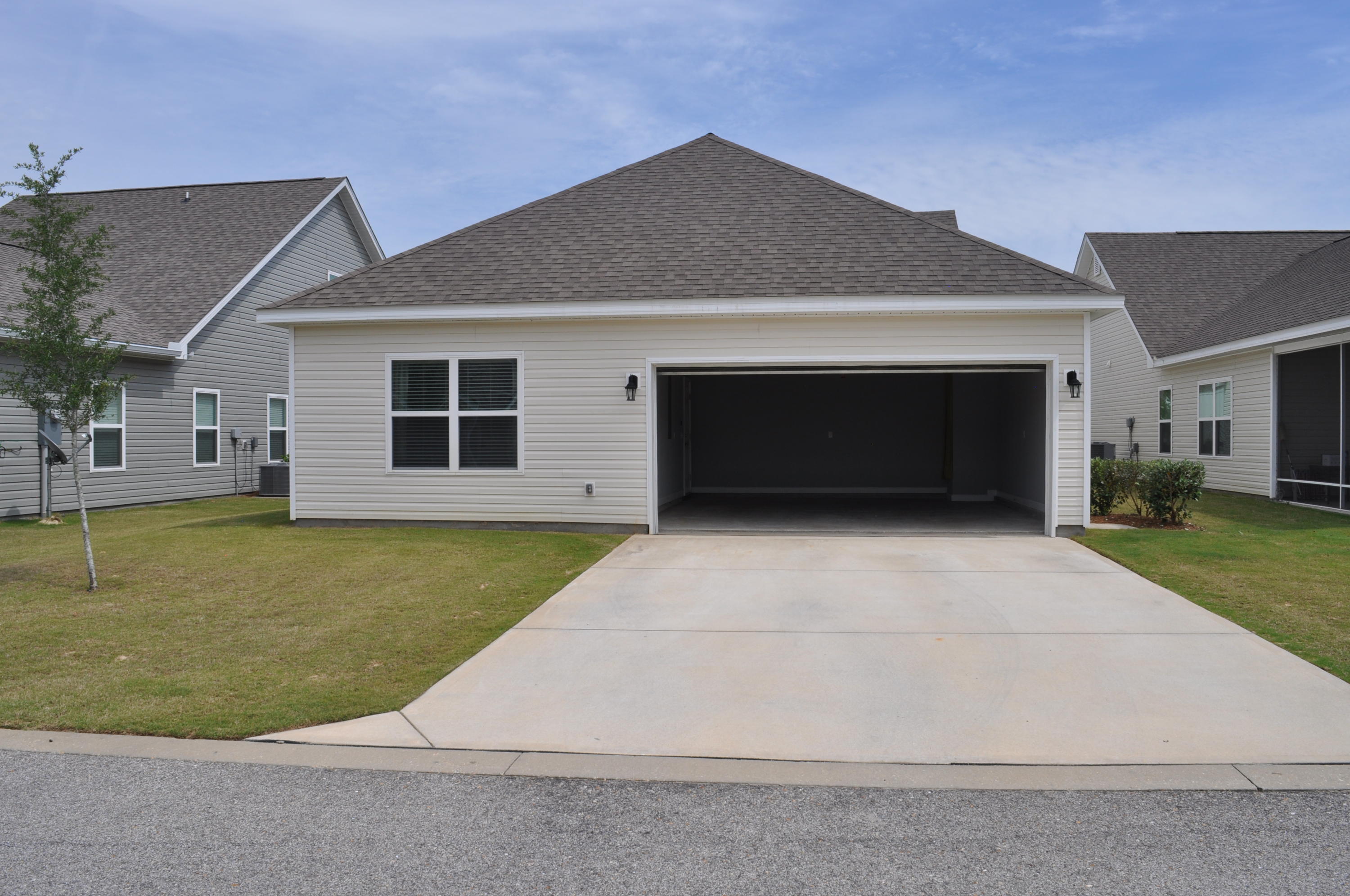 HAMMOCK BAY - Residential Lease