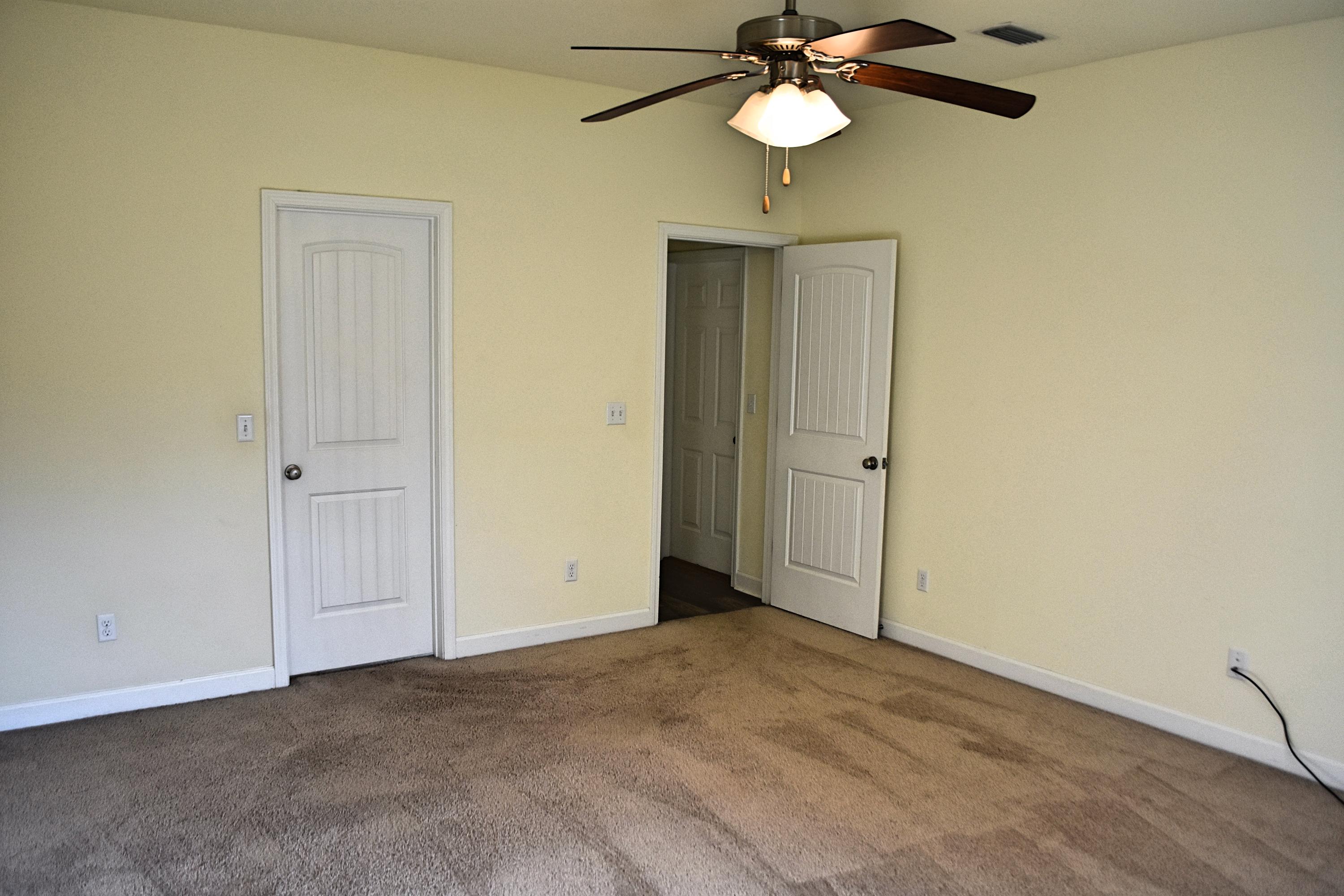 HAMMOCK BAY - Residential Lease