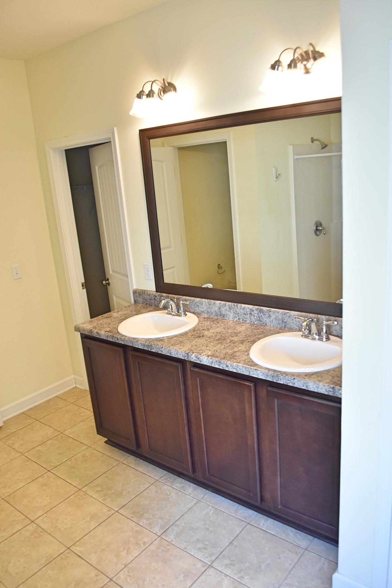 HAMMOCK BAY - Residential Lease