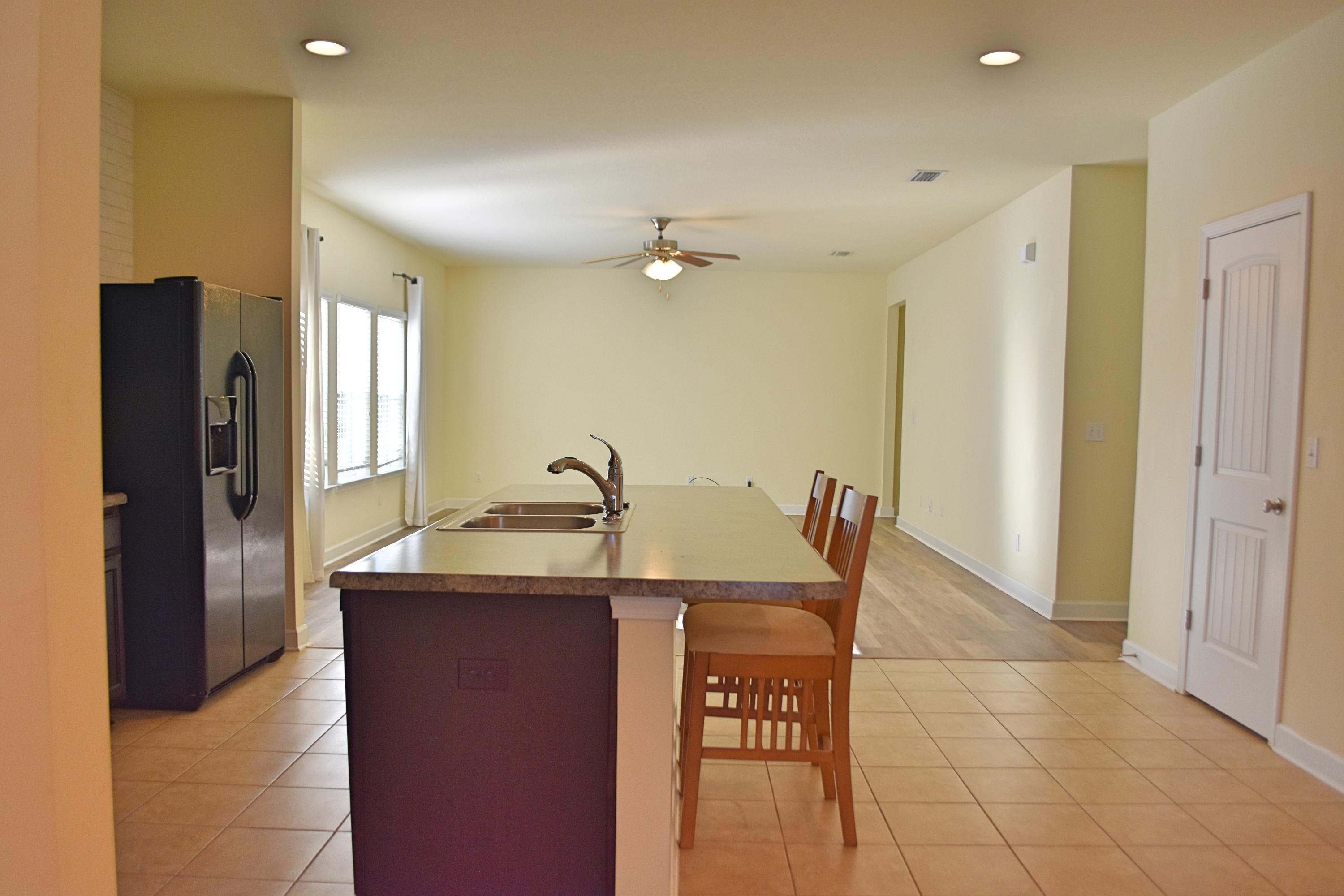 HAMMOCK BAY - Residential Lease