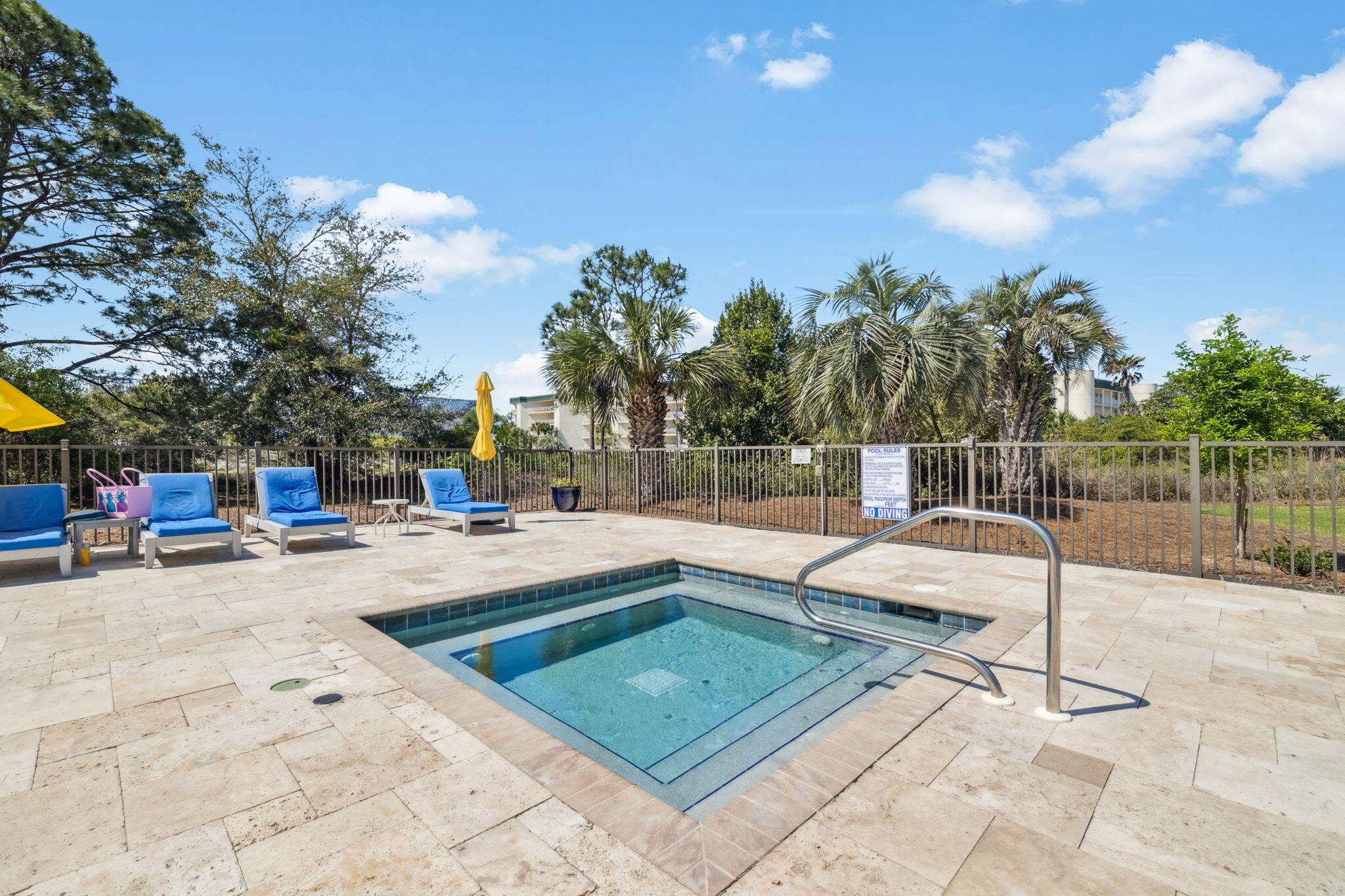 BEACHFRONT 2 PH 1 - Residential