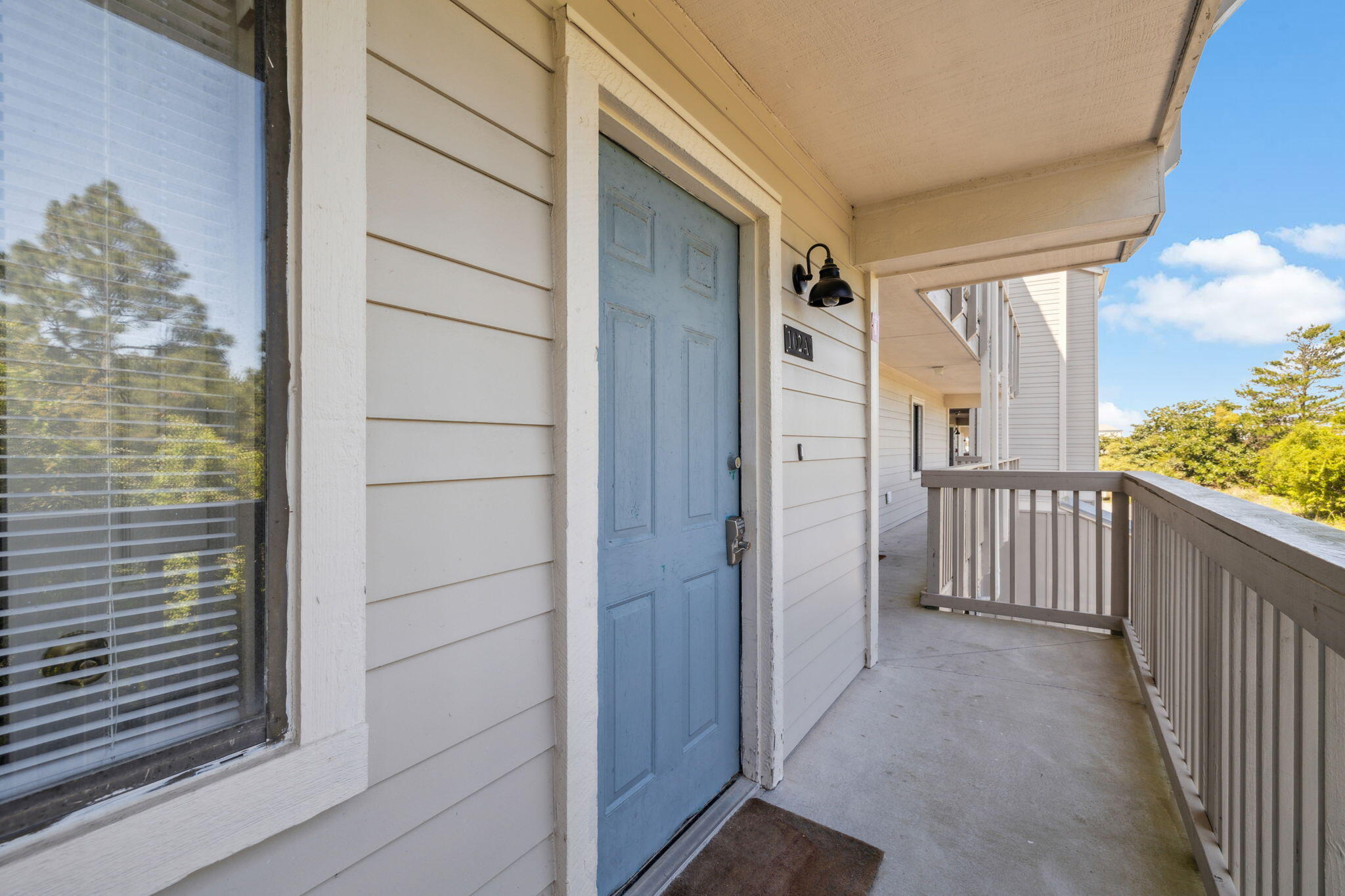 BEACHFRONT 2 PH 1 - Residential