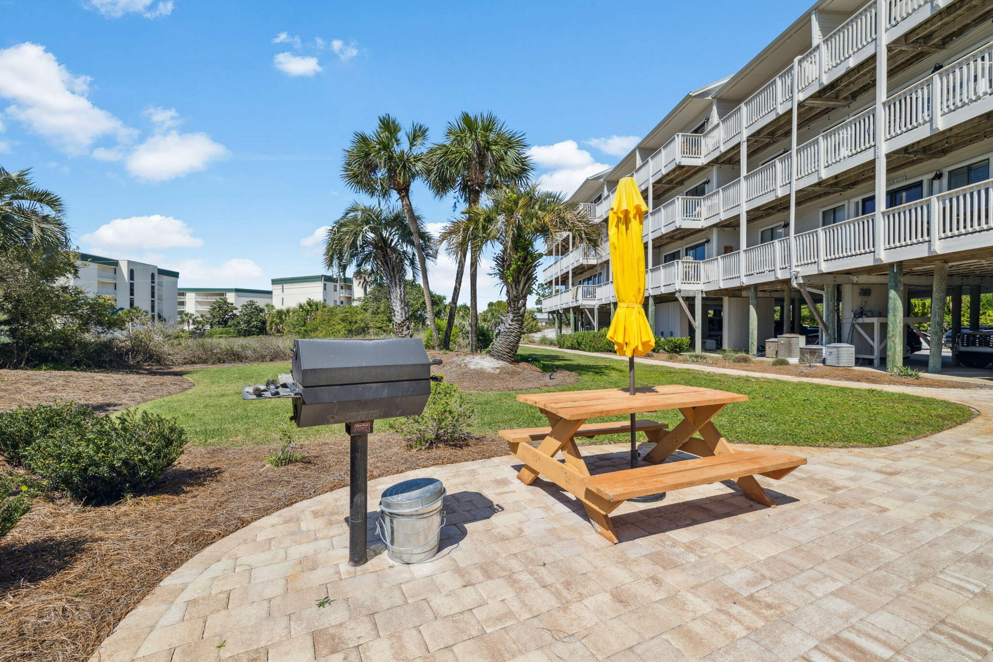 BEACHFRONT 2 PH 1 - Residential